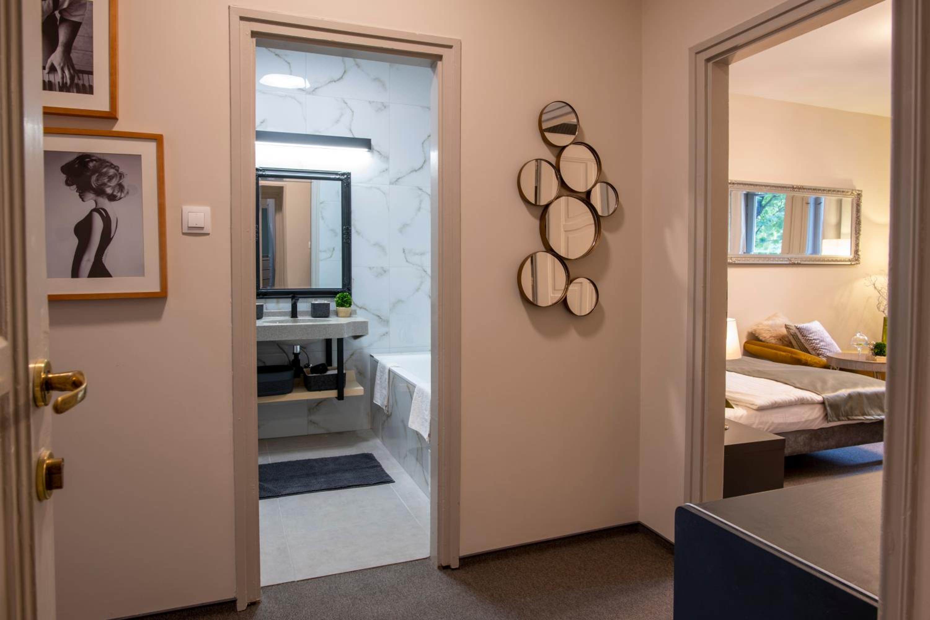 Superior Suite - Photo 1
