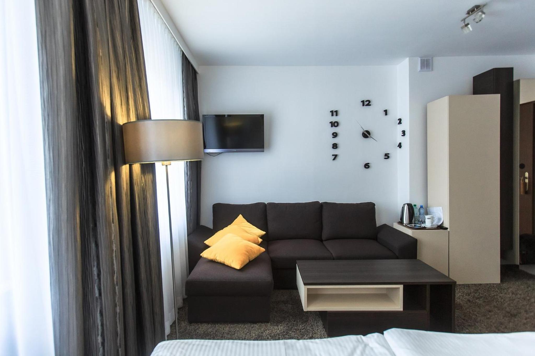 Superior Double Room with Sofa