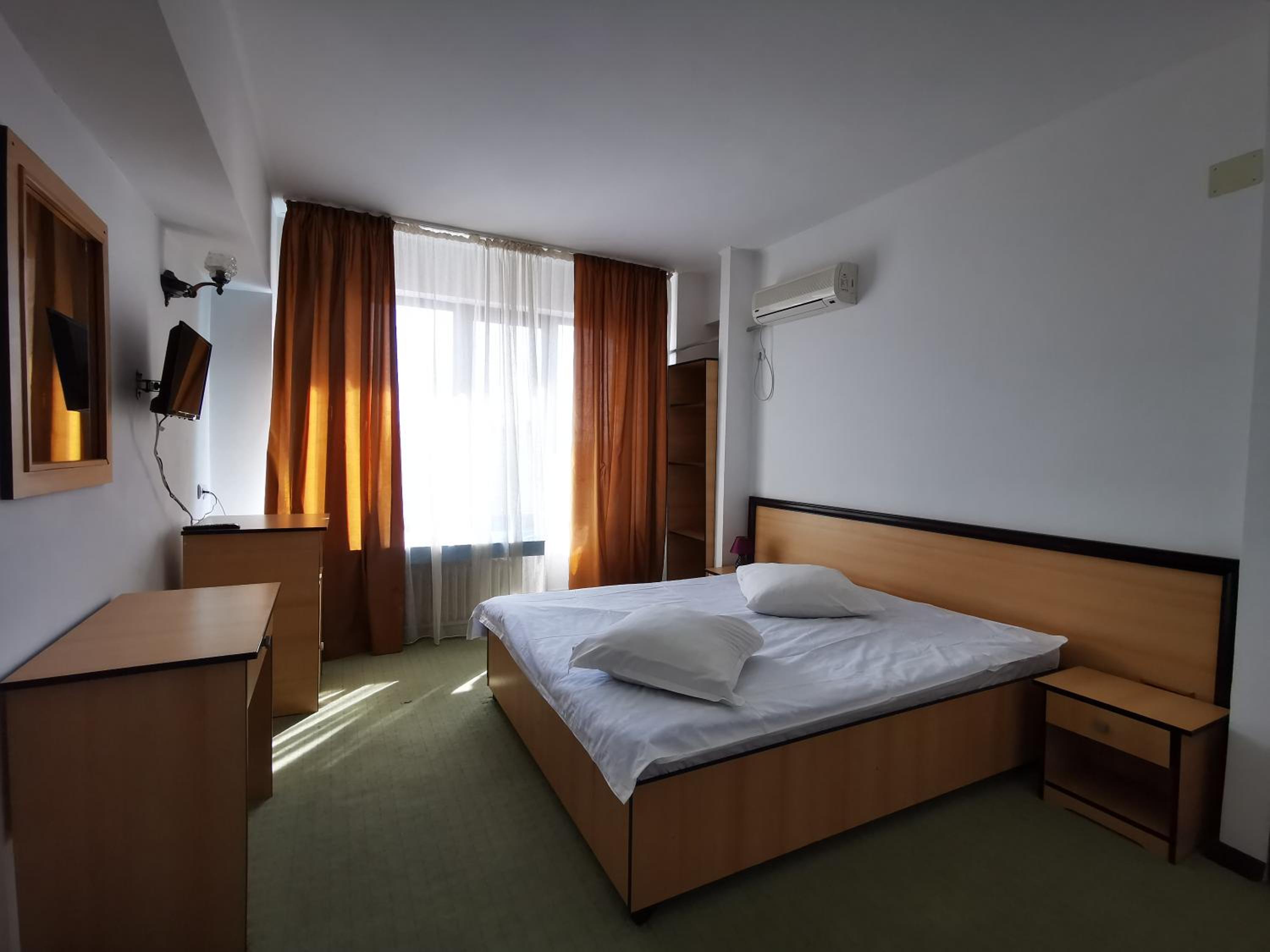 Double or Twin Room photo 3