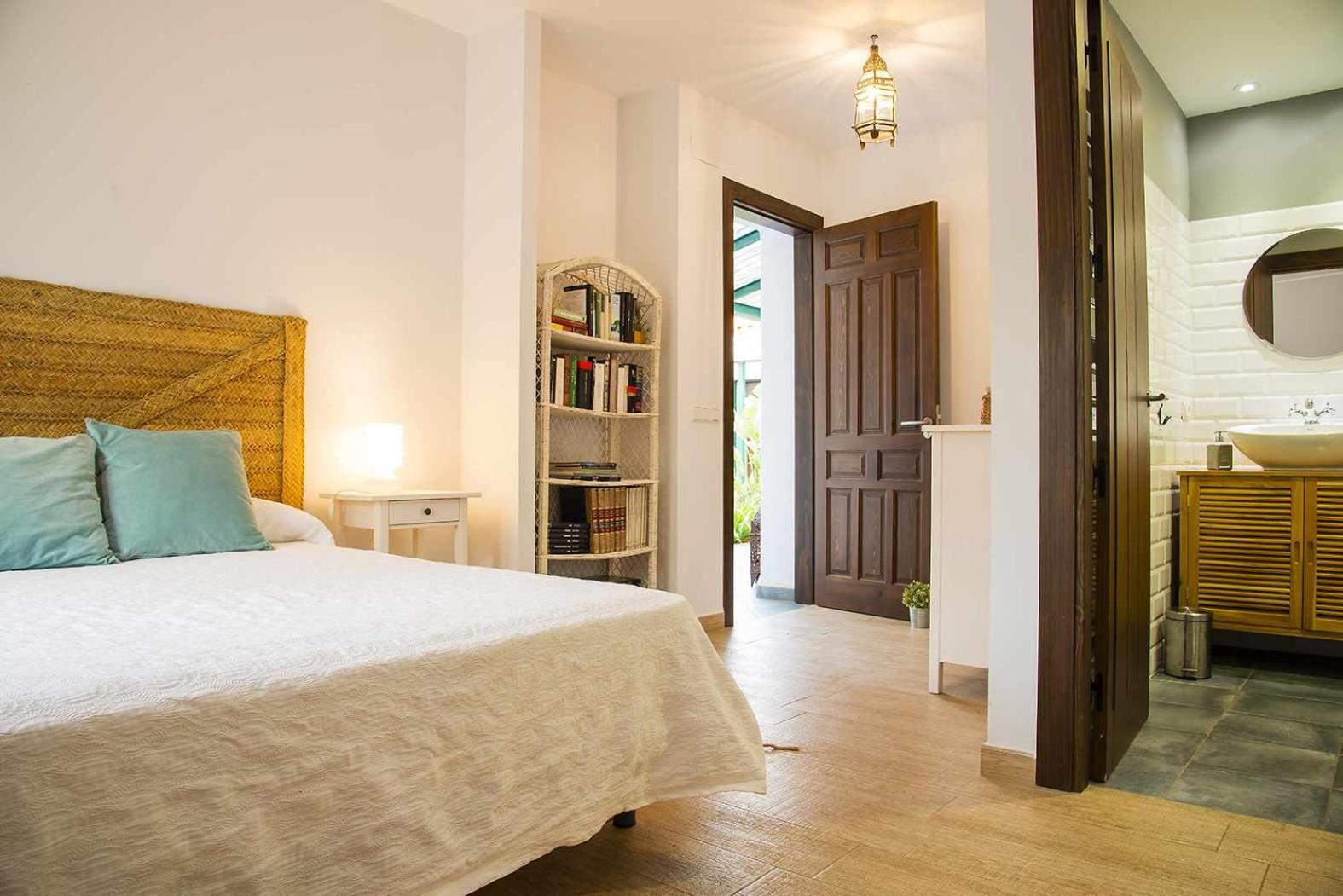Habitación Doble con Baño Privado