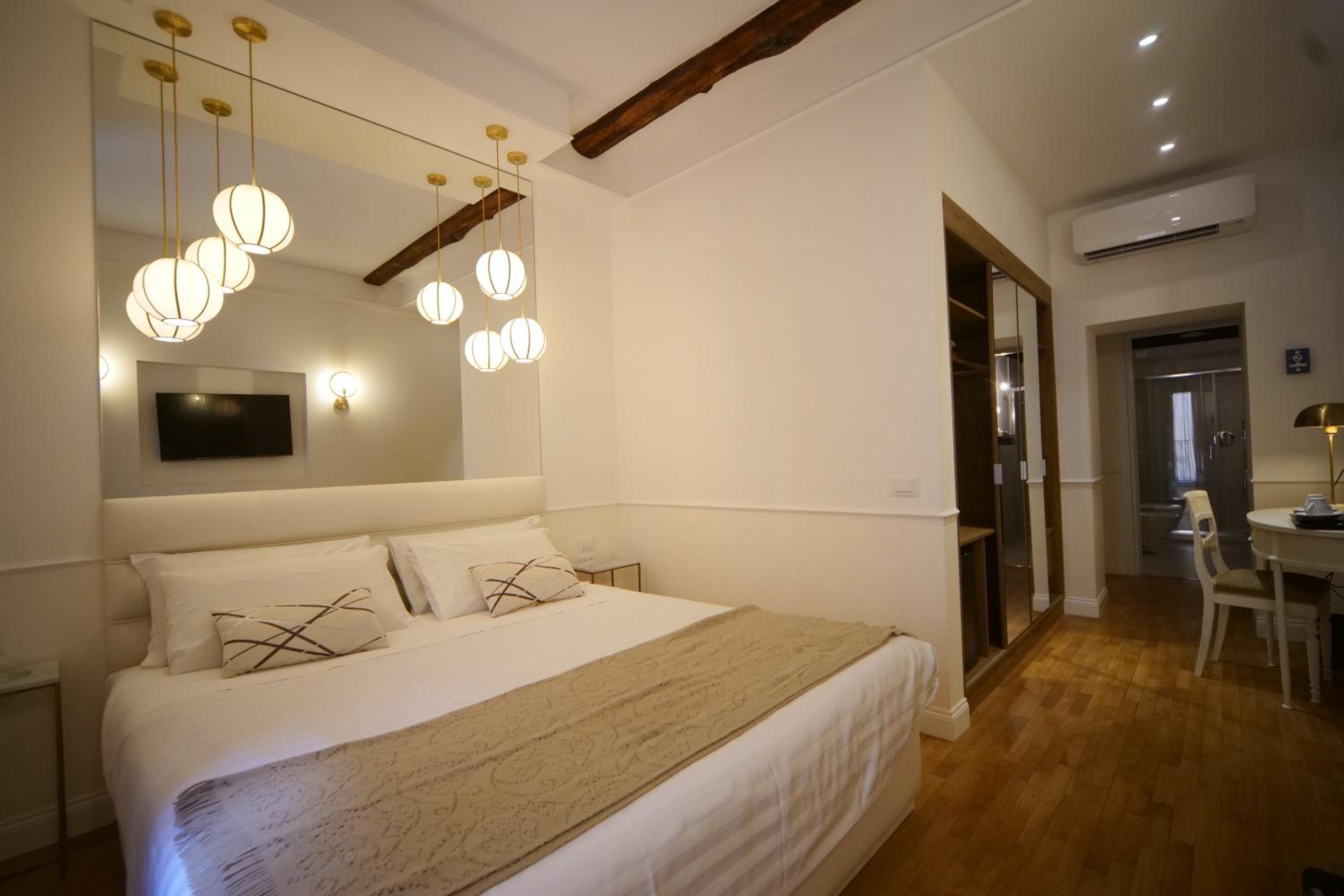 Superior Double Room photo 2