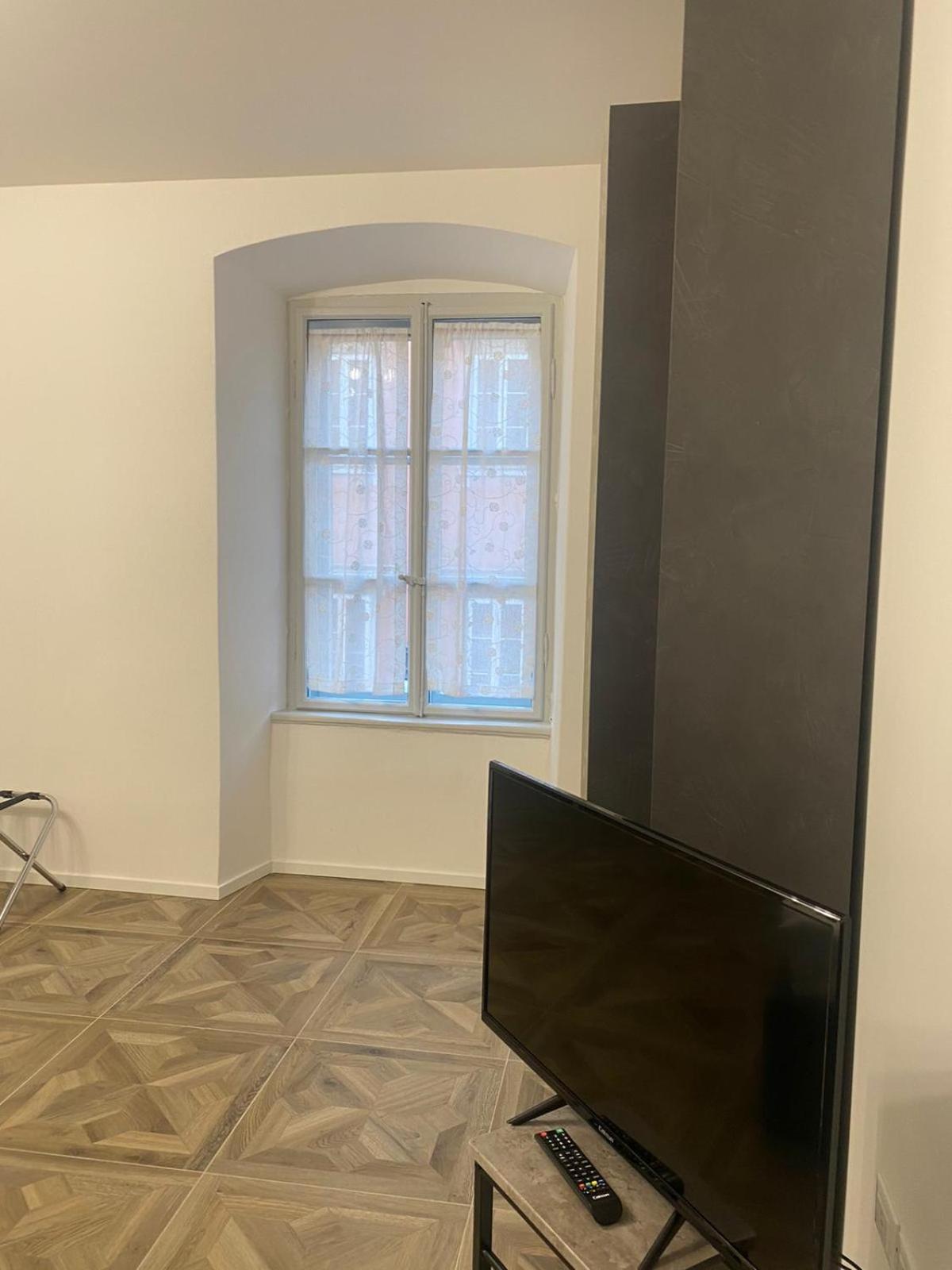 Studio With Terrace