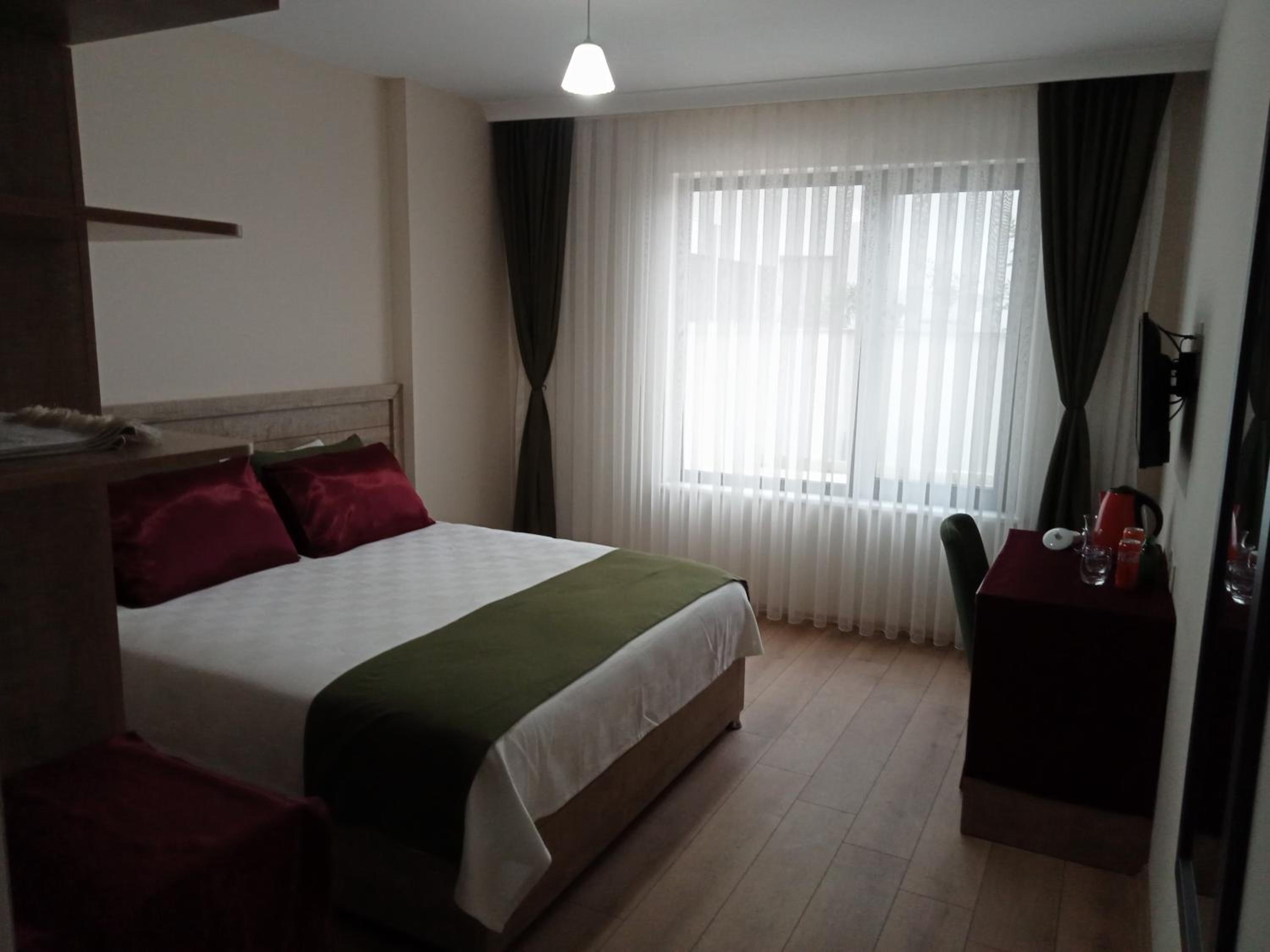 Double Room - Photo 5