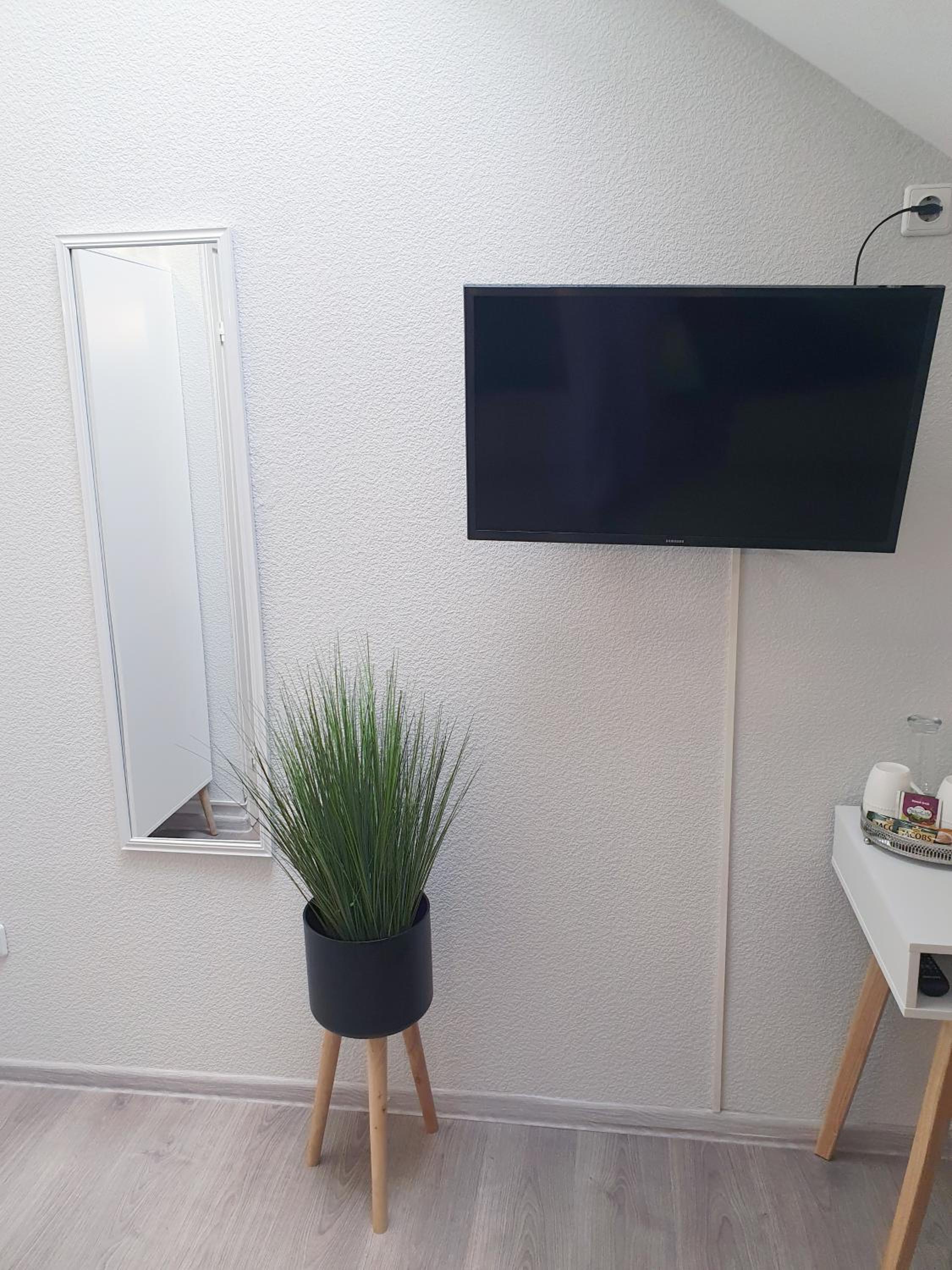 Standard Double Room - Photo 6