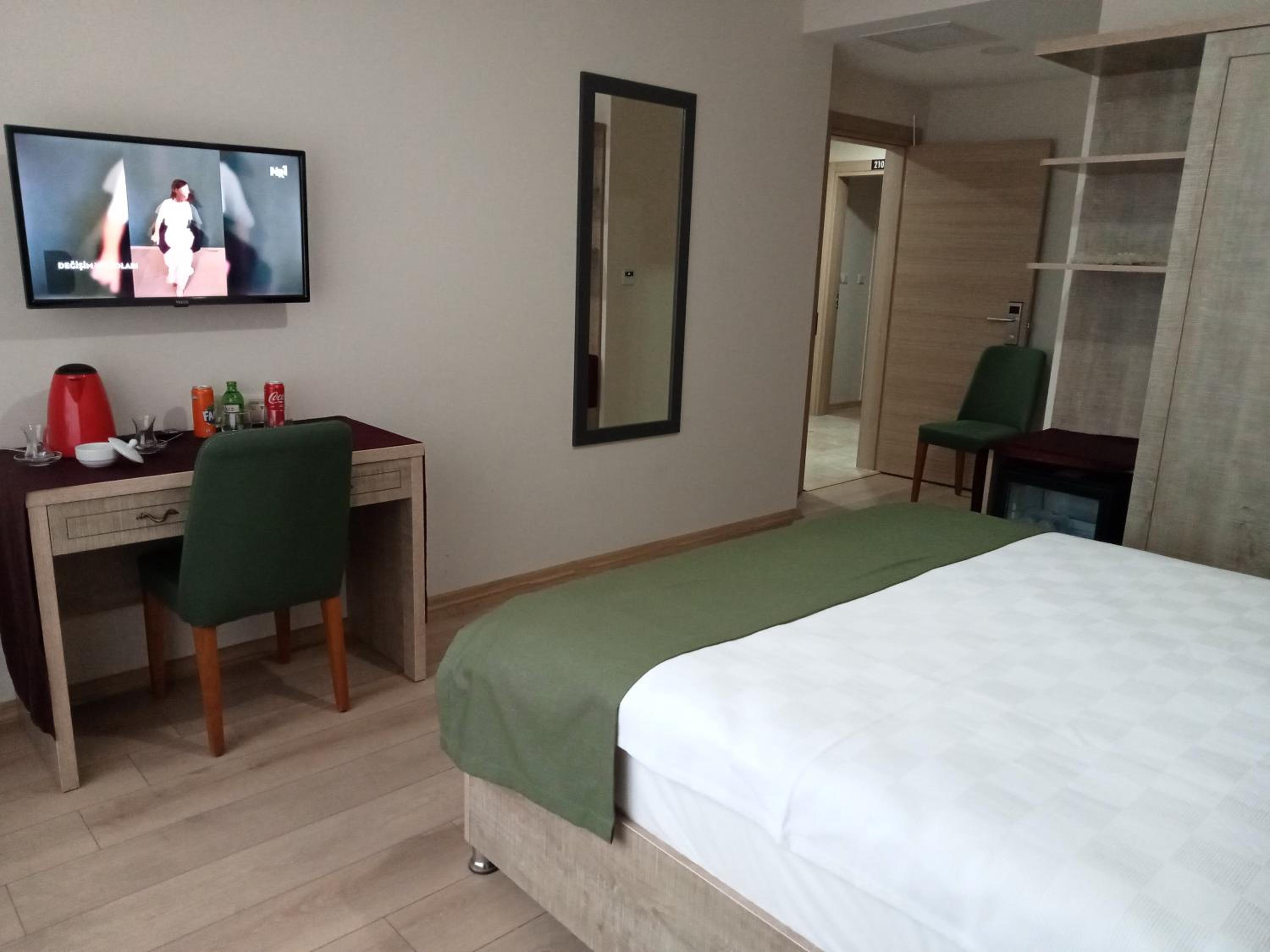 Double Room - Photo 1