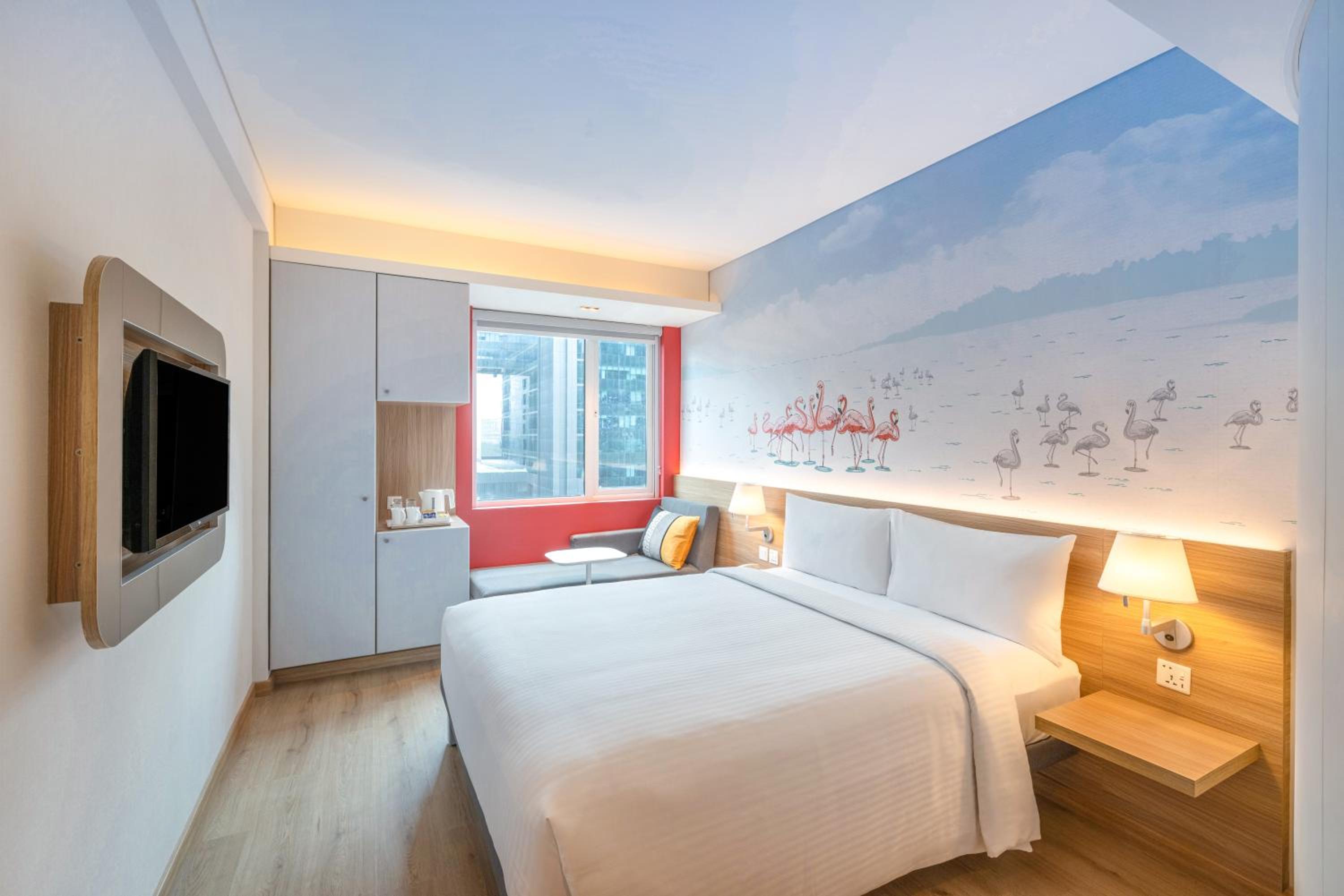 Day Use Room (10 AM to 6 PM), Mandatory Check-out at 6pm, Multiple days stay not allowed