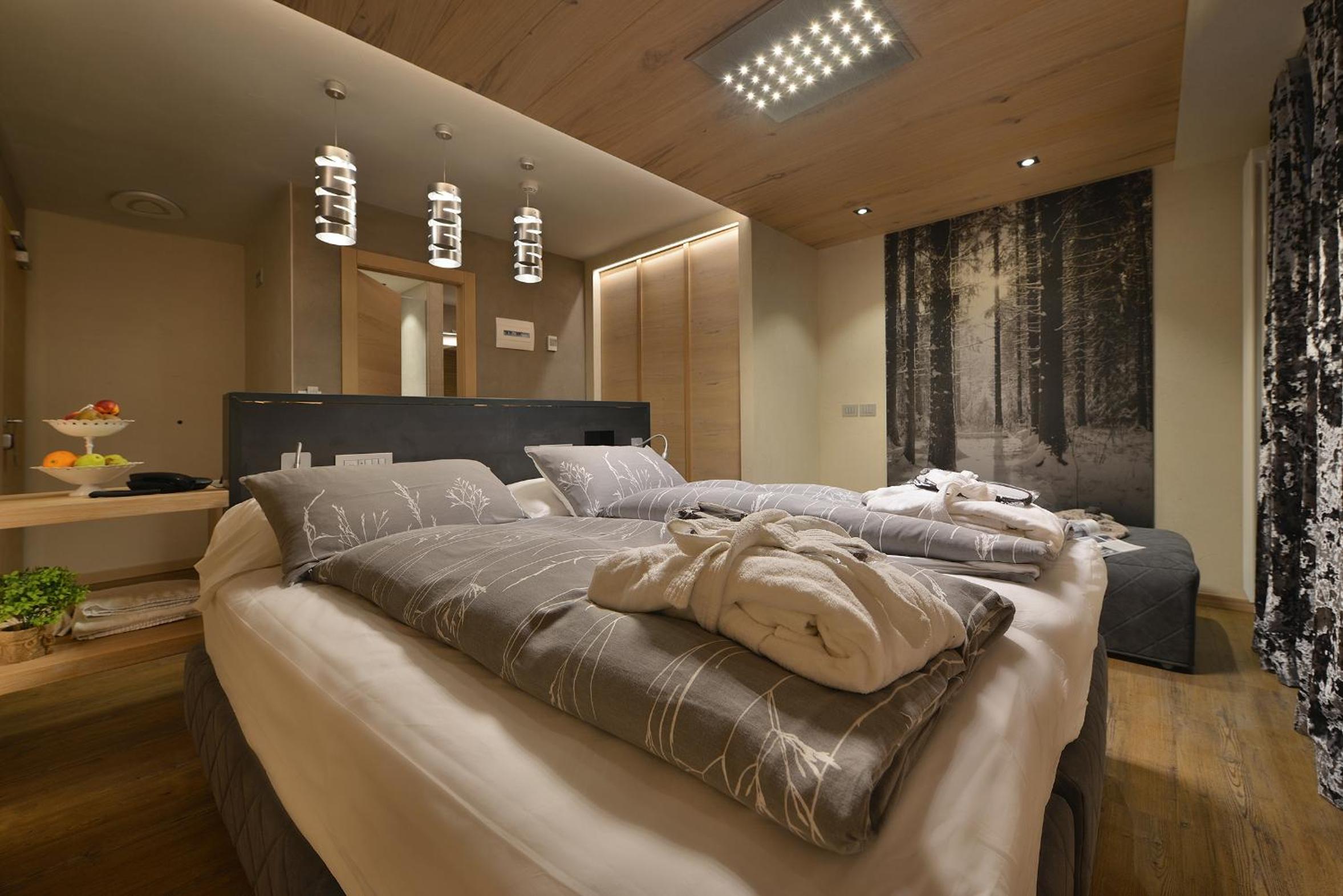 Deluxe Double or Twin Room with Balcony