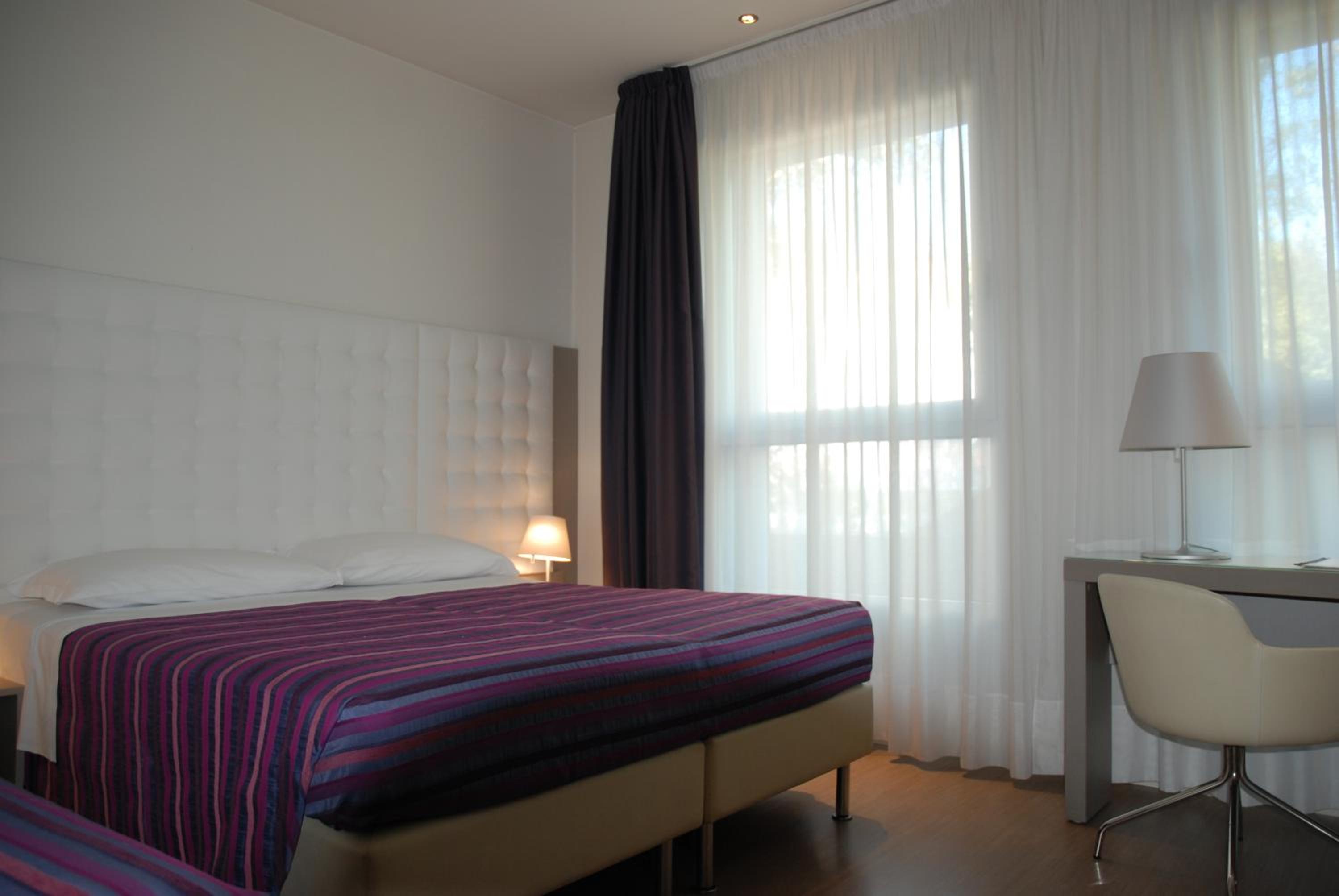 Superior Double or Twin Room - Photo 3