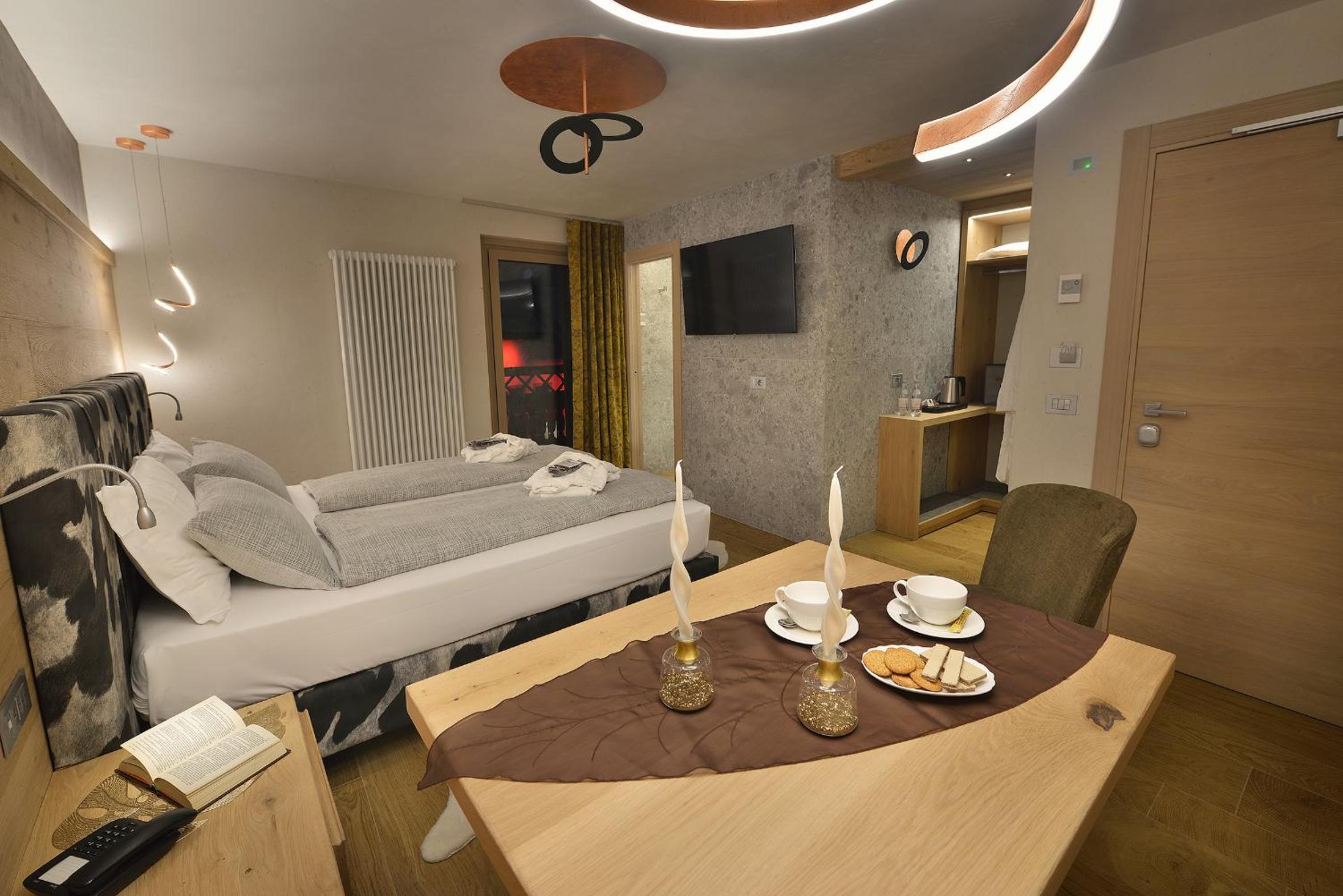 Deluxe Double or Twin Room with Balcony photo 2