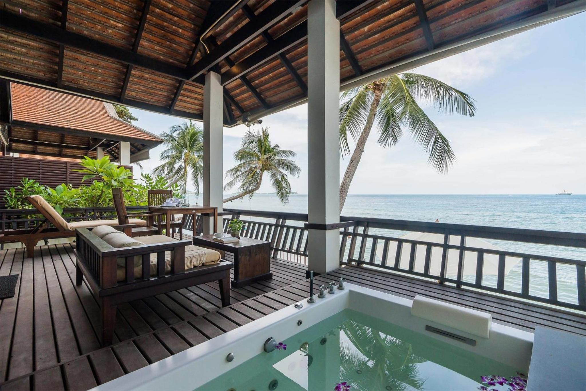 Family Room with Sea View - Photo 2