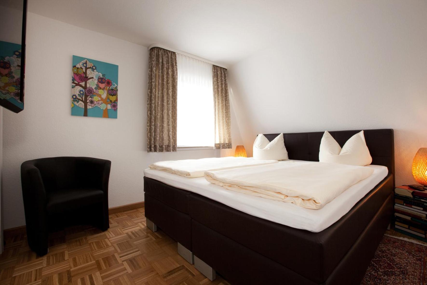 Two-Bedroom Apartment with Terrace - Photo 6