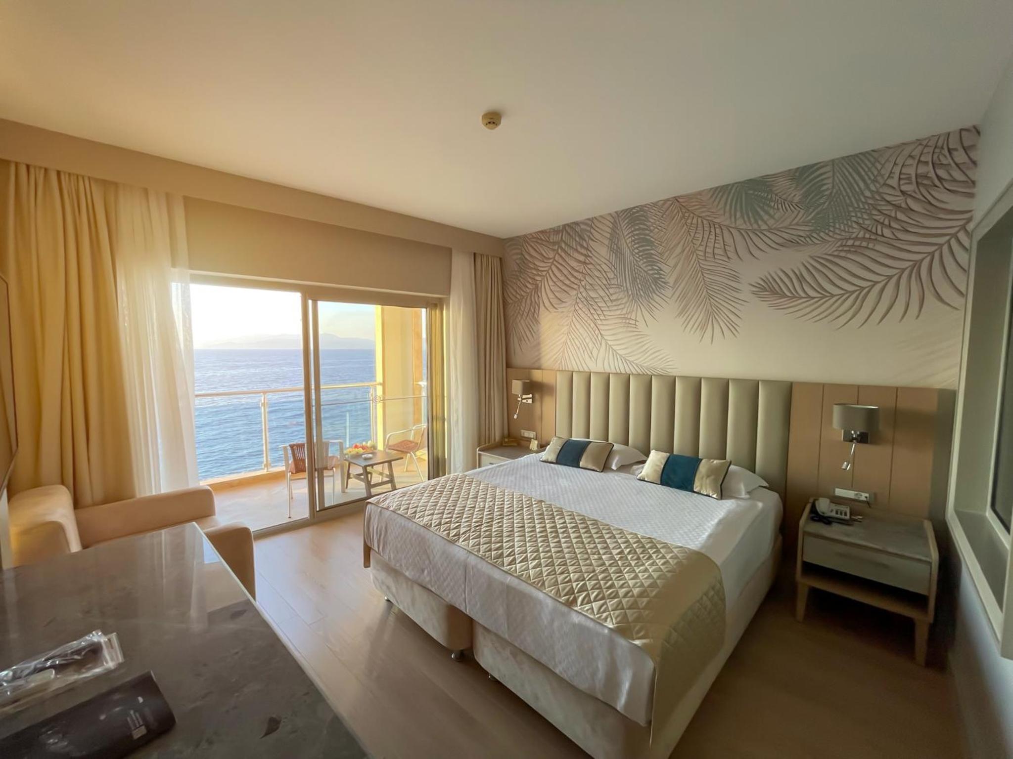 Superior Double or Twin Room with Sea View
