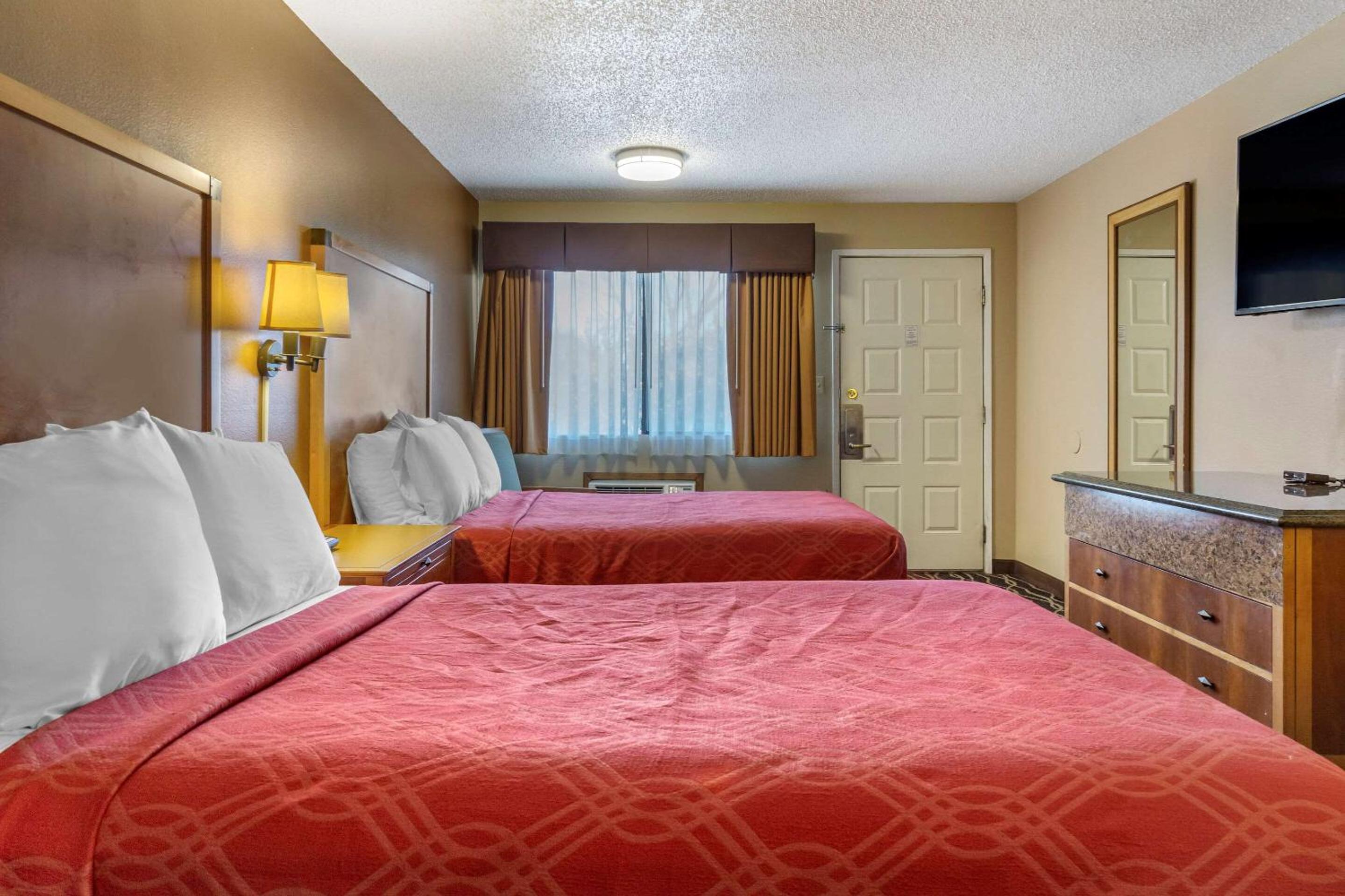 Superior Double Room with Two Double Beds - Lake View/Non-Smoking - Photo 5