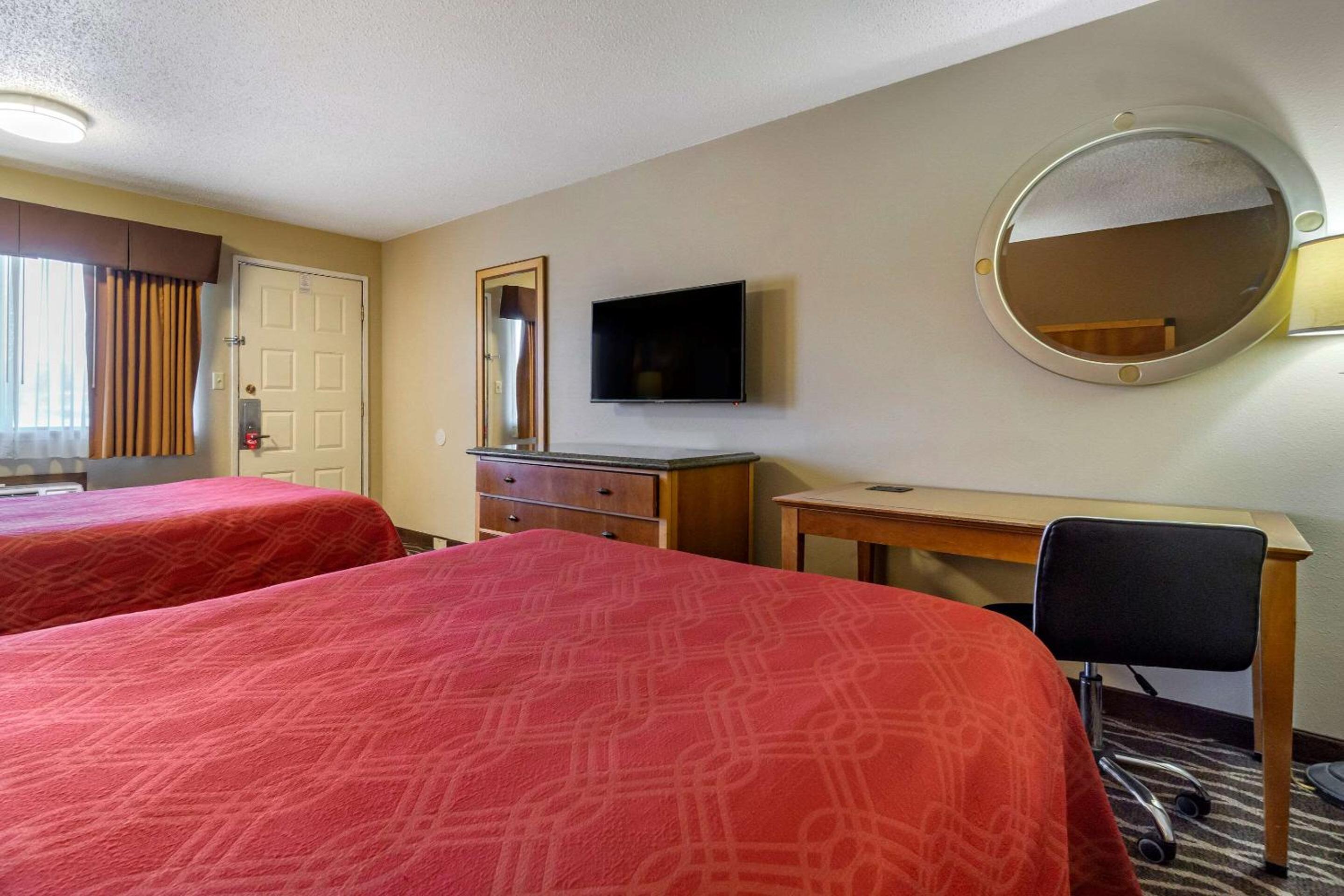 Superior Double Room with Two Double Beds - Lake View/Non-Smoking - Photo 3