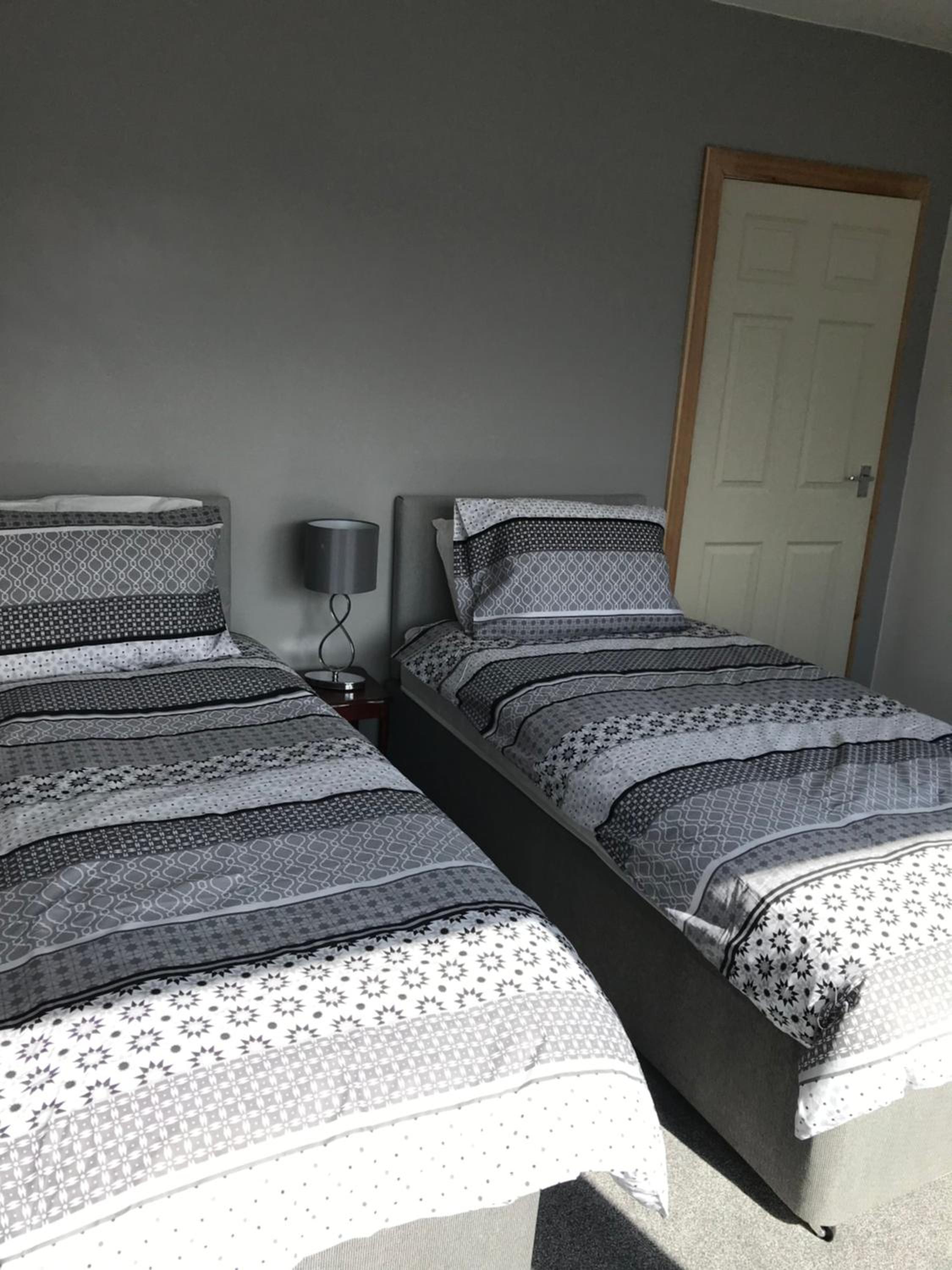 Three-Bedroom House photo 3