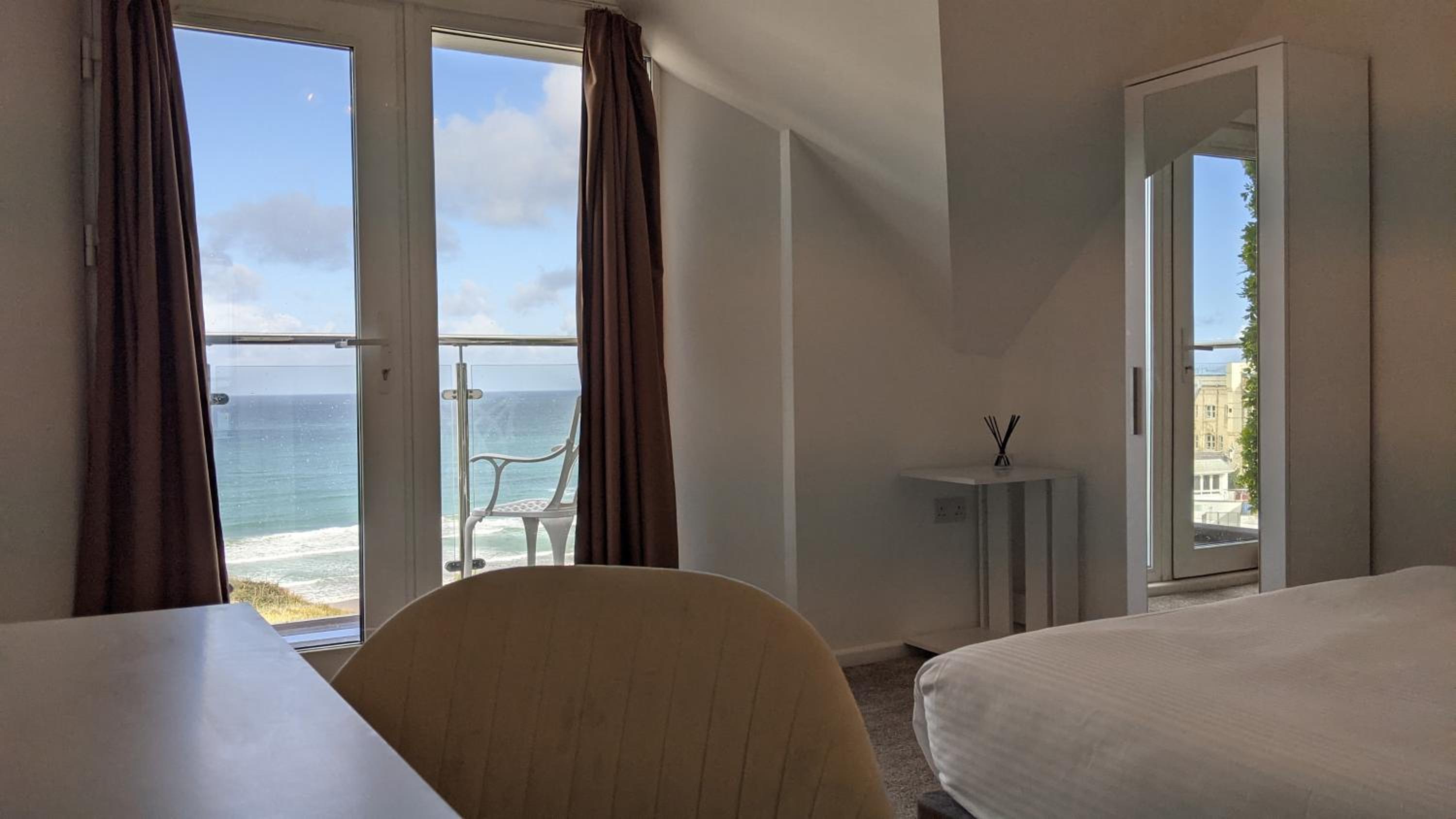 Deluxe Double With Balcony & Sea View photo 2
