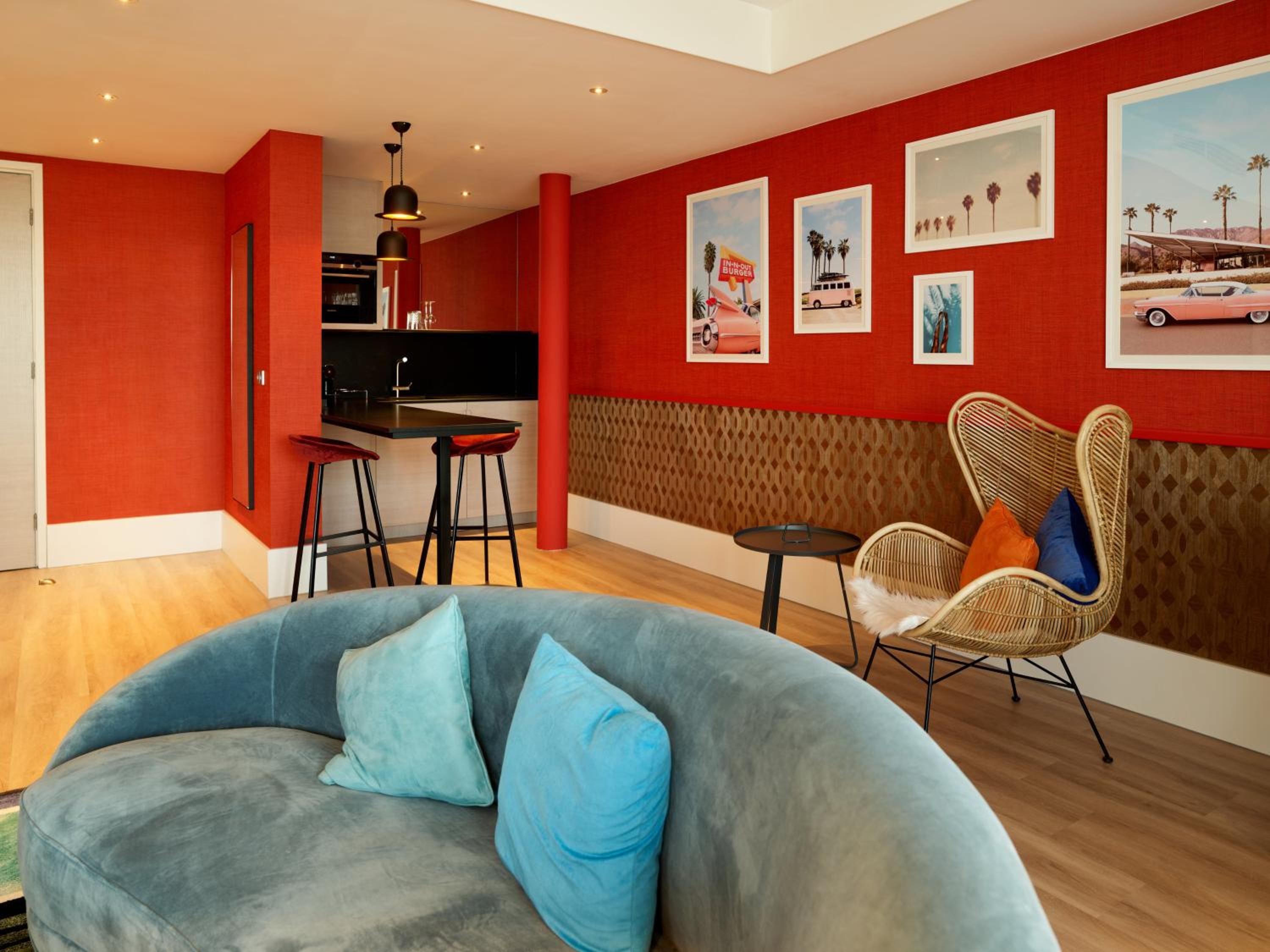 Junior Suite with Balcony photo 2
