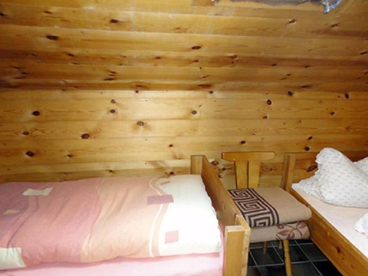 Three-Bedroom House photo 2