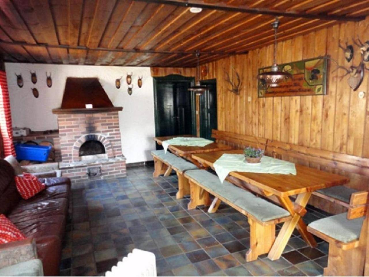 Three-Bedroom House photo 3