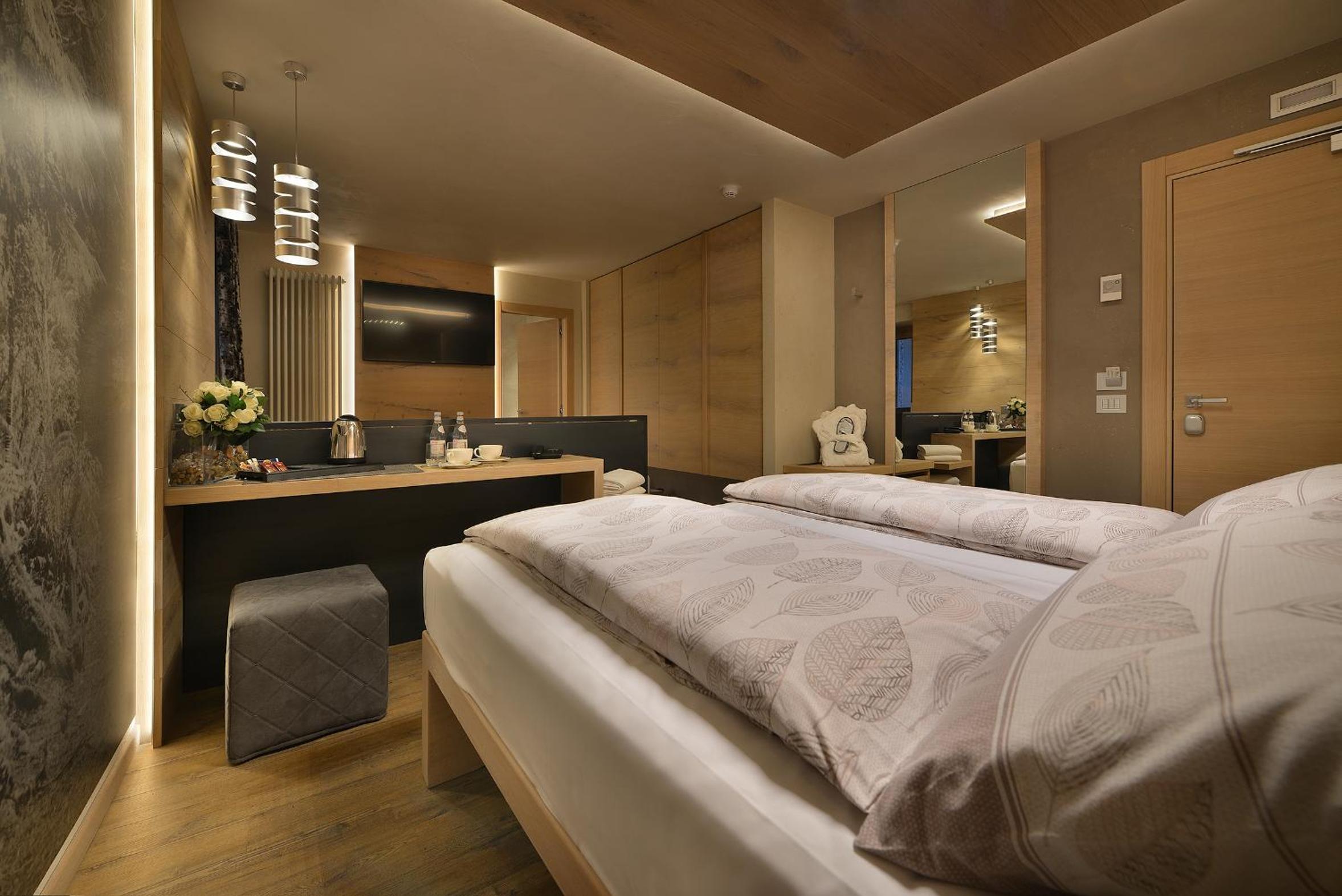 Superior Deluxe Double or Twin Room