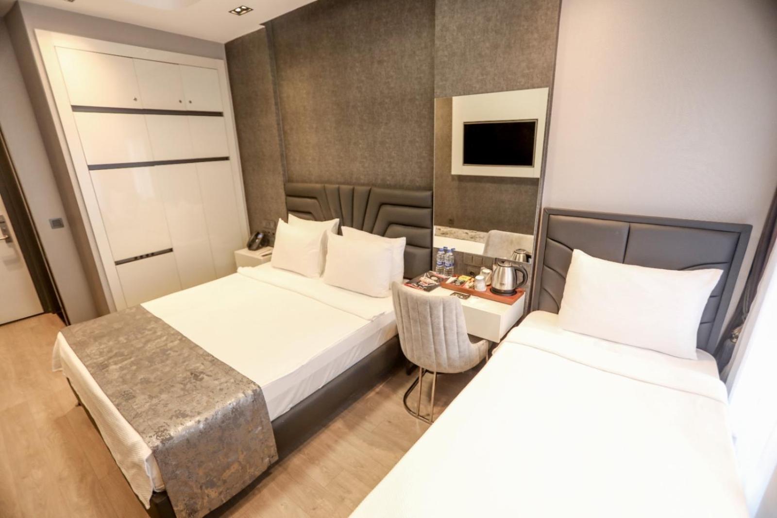 Standard Twin Room photo 2