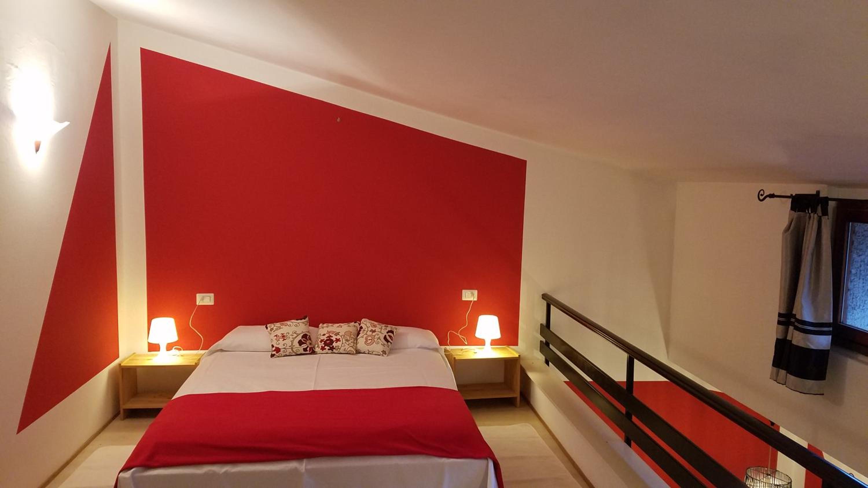One-Bedroom House photo 1