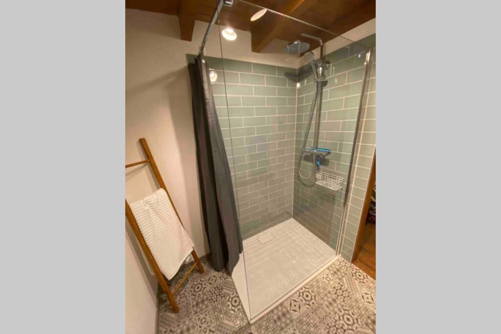One-Bedroom House photo 2