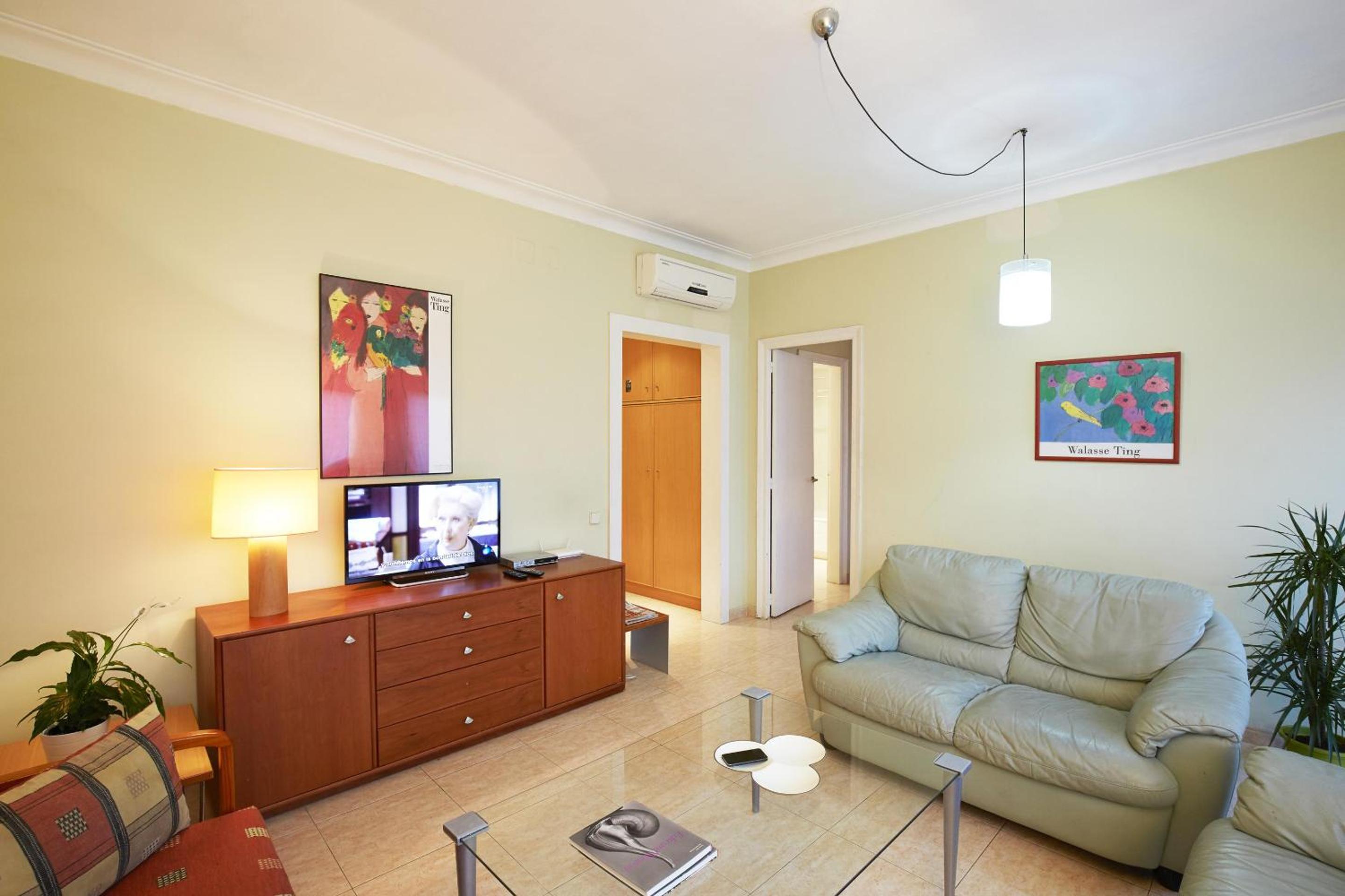 Apartamento con Balcón
