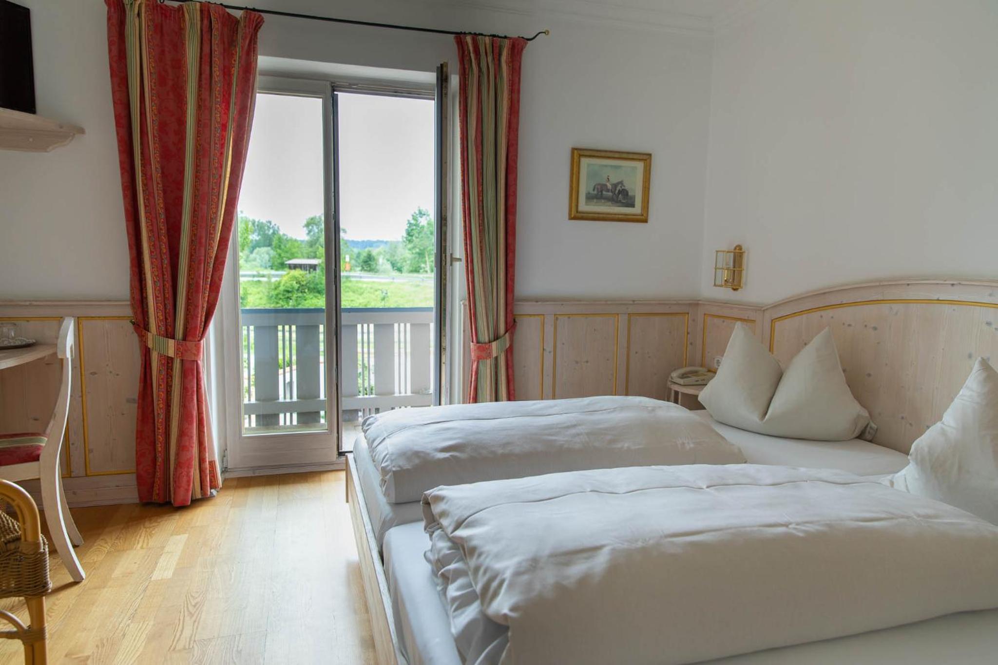 Double Room - Photo 5