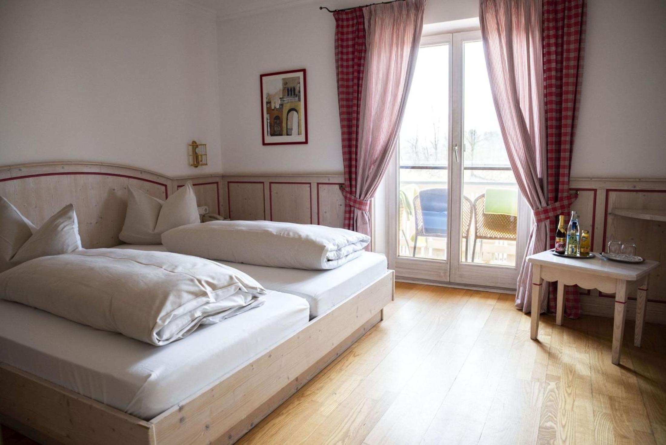 Double Room - Photo 2