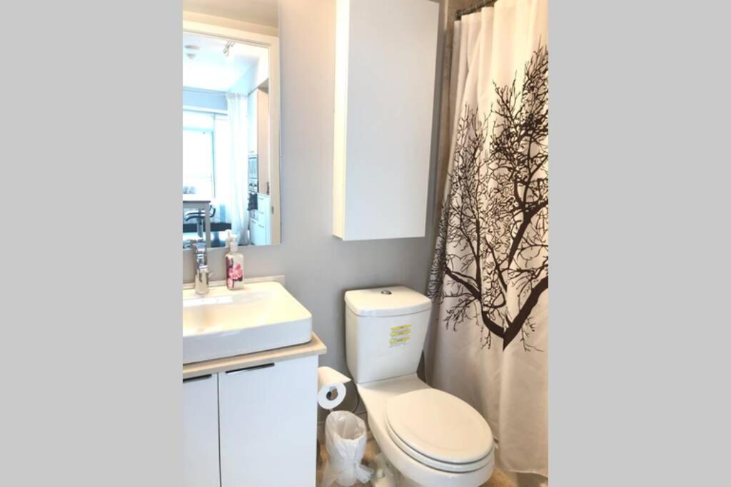 One-Bedroom Apartment - Photo 19