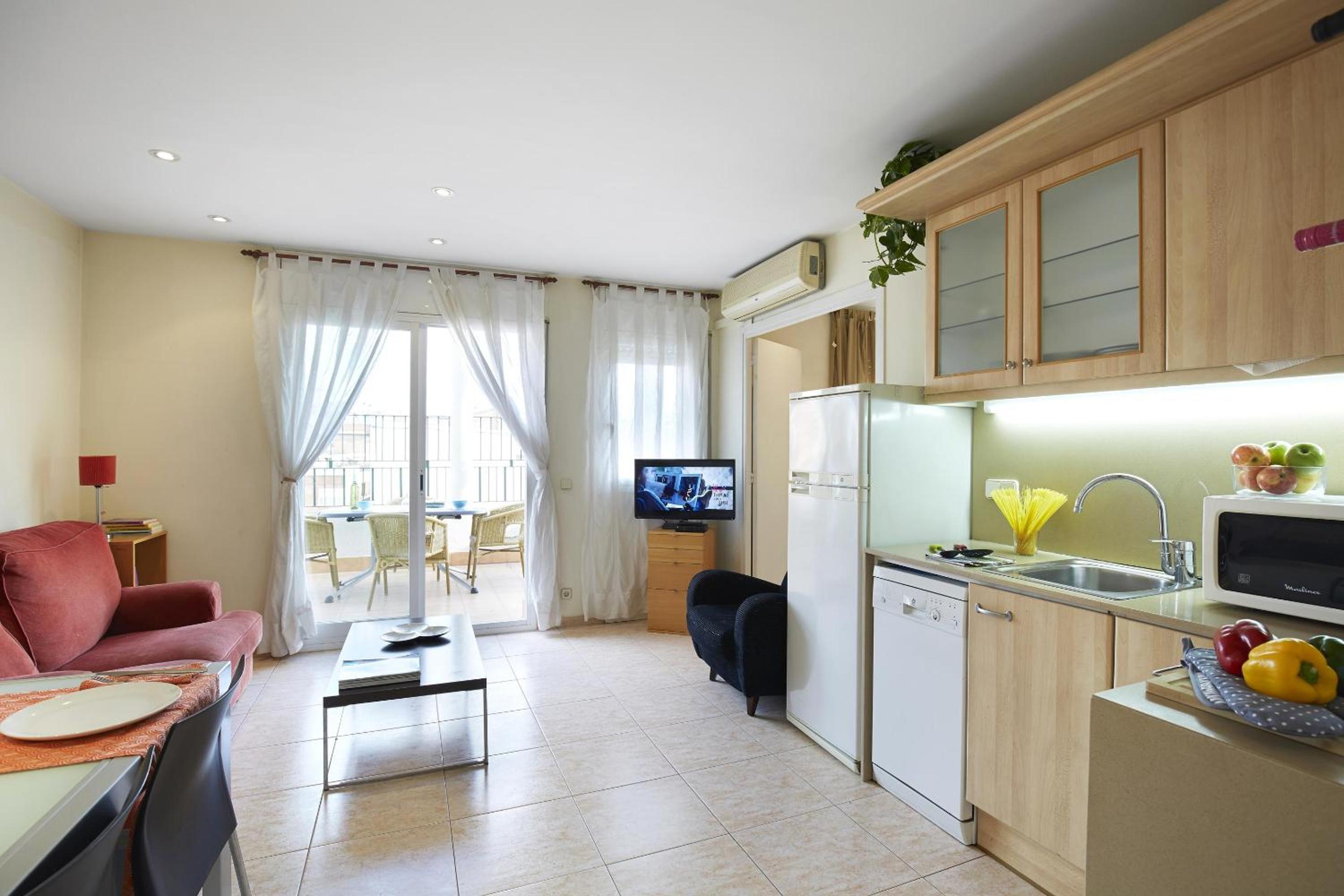 Apartment with Terrace photo 2