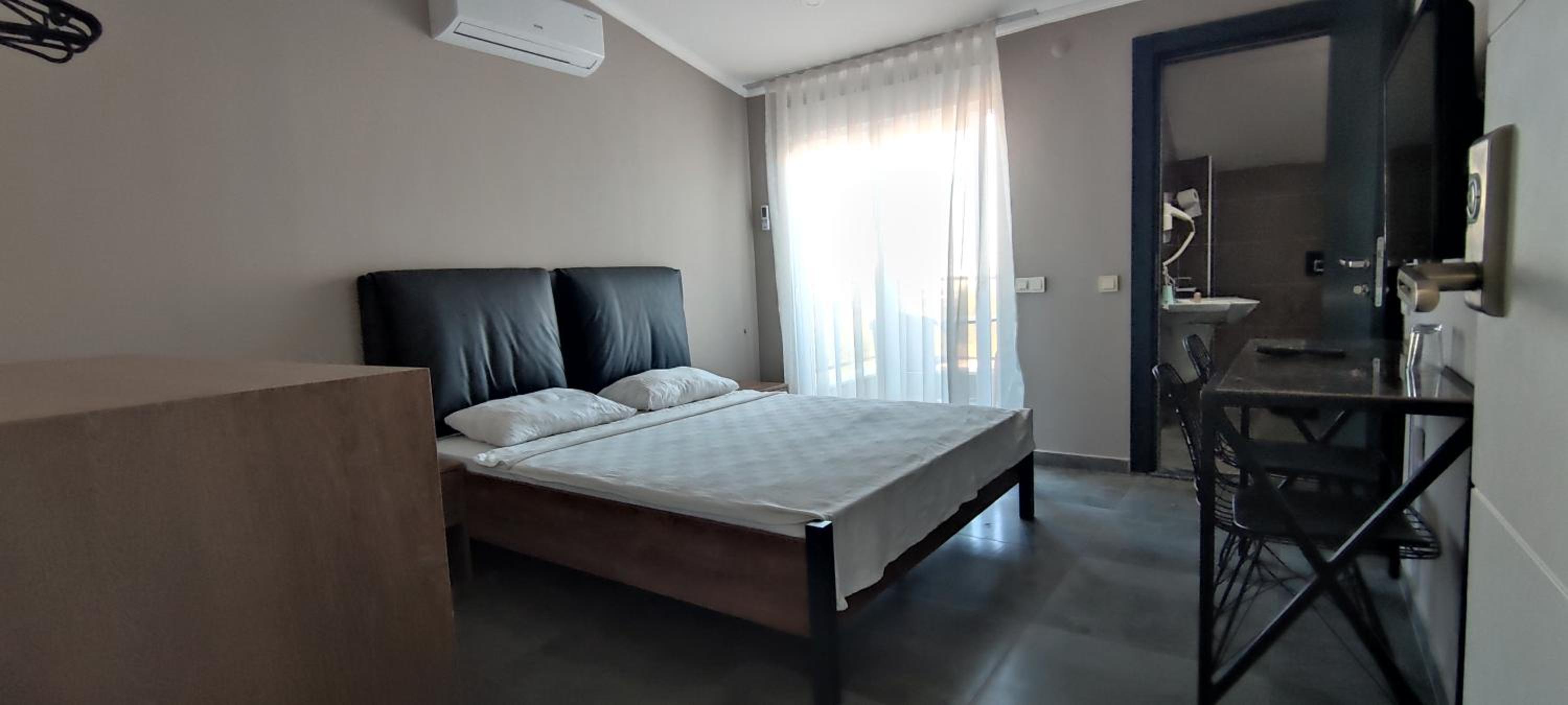 Economy Double Room photo 1