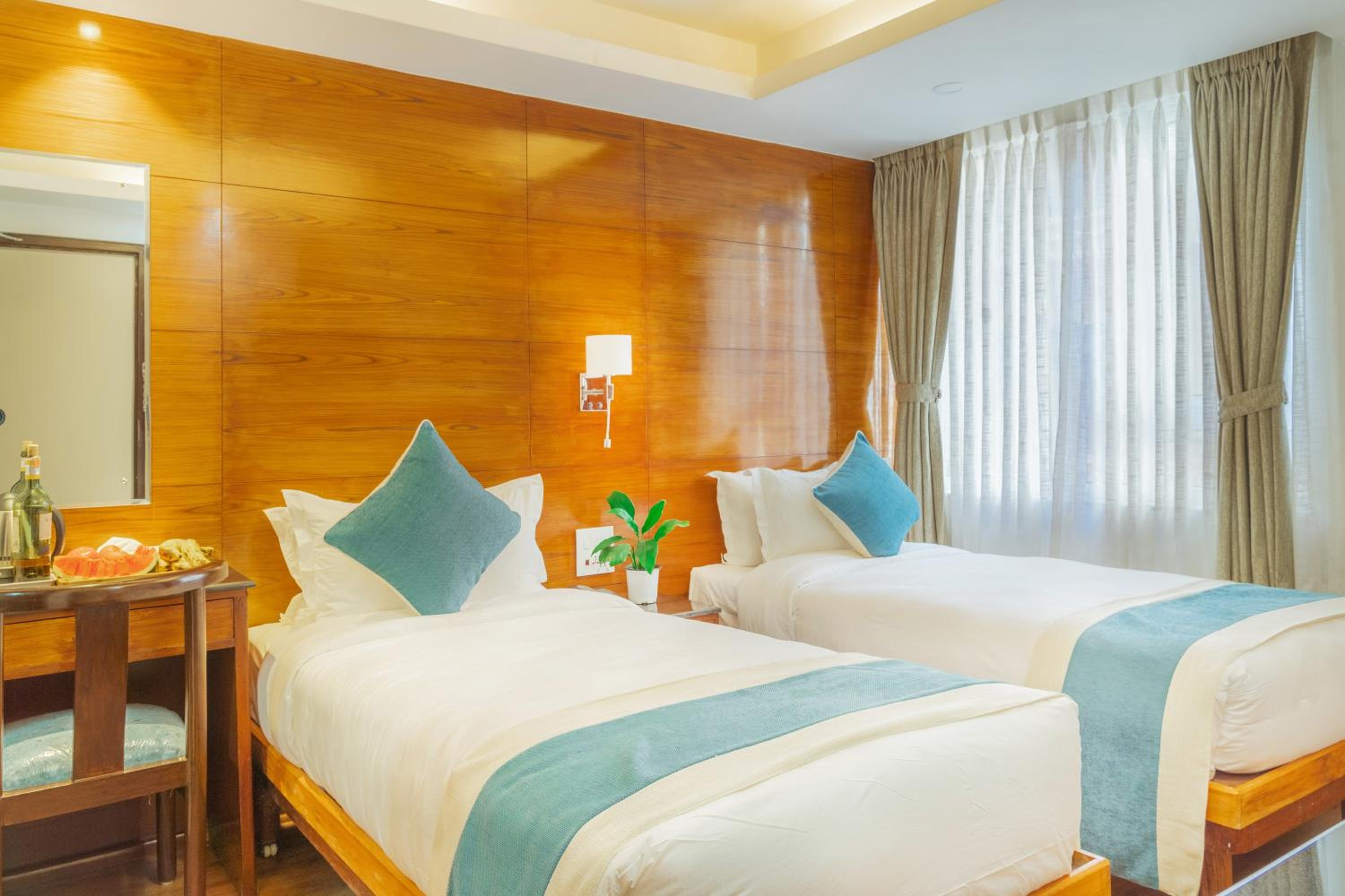Standard Twin Room - Photo 1
