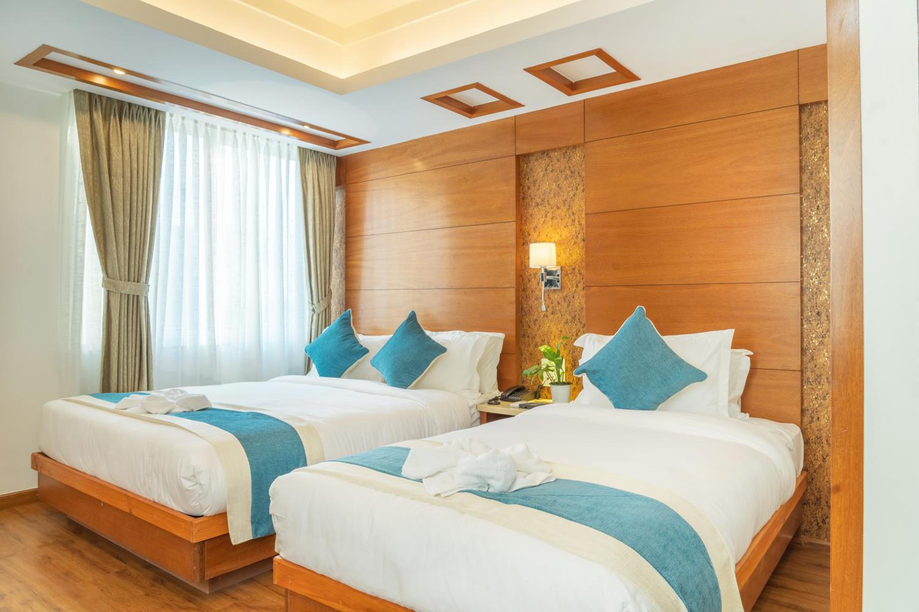 Deluxe Family Room