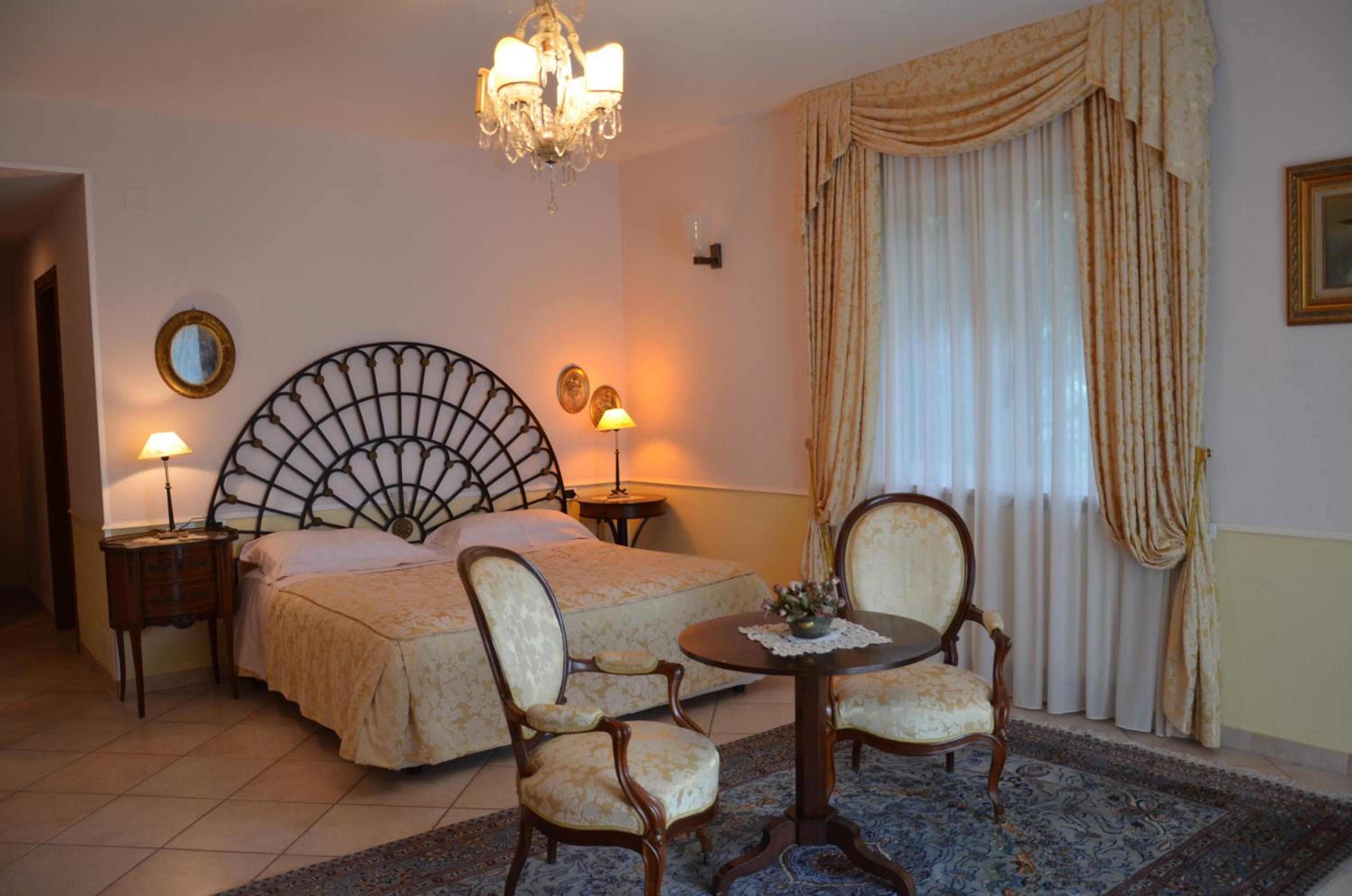 Double Room photo 3