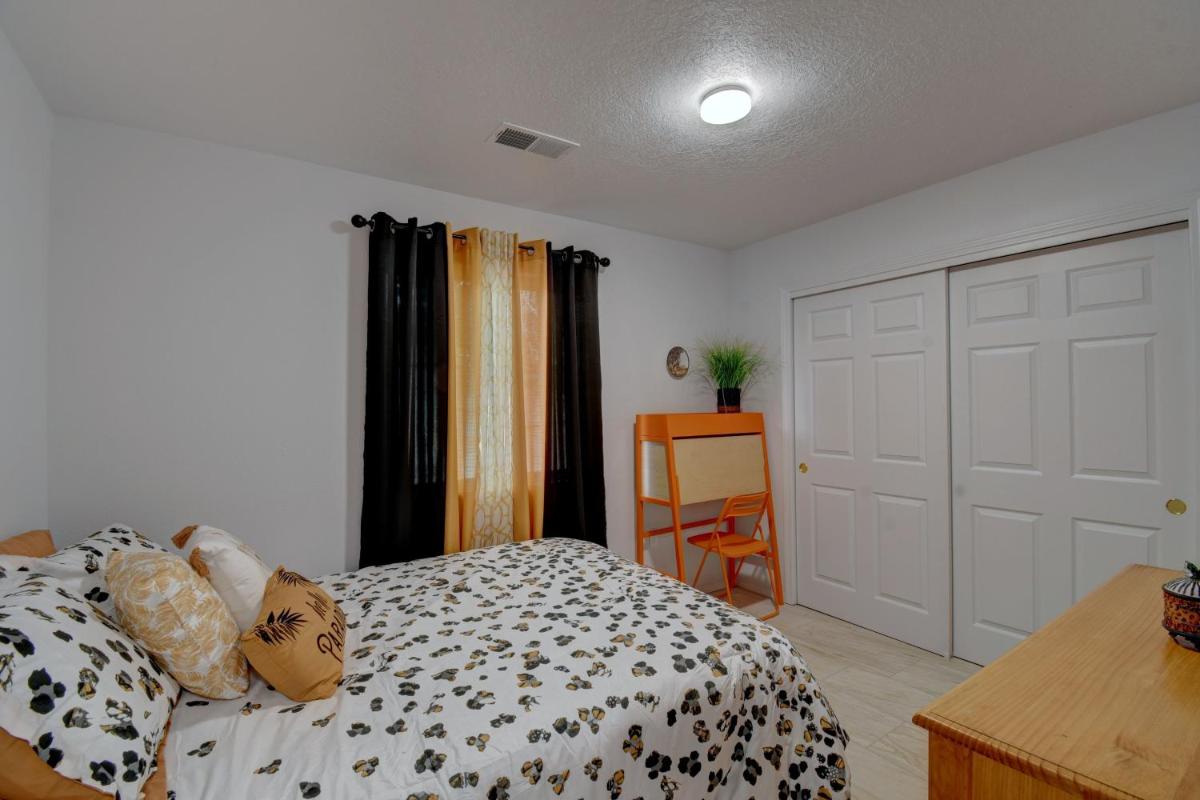 Two-Bedroom Apartment photo 3