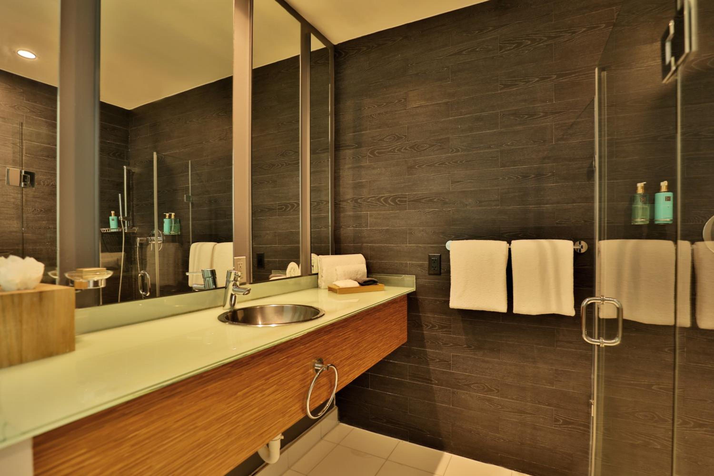 King Room with Partial Ocean View