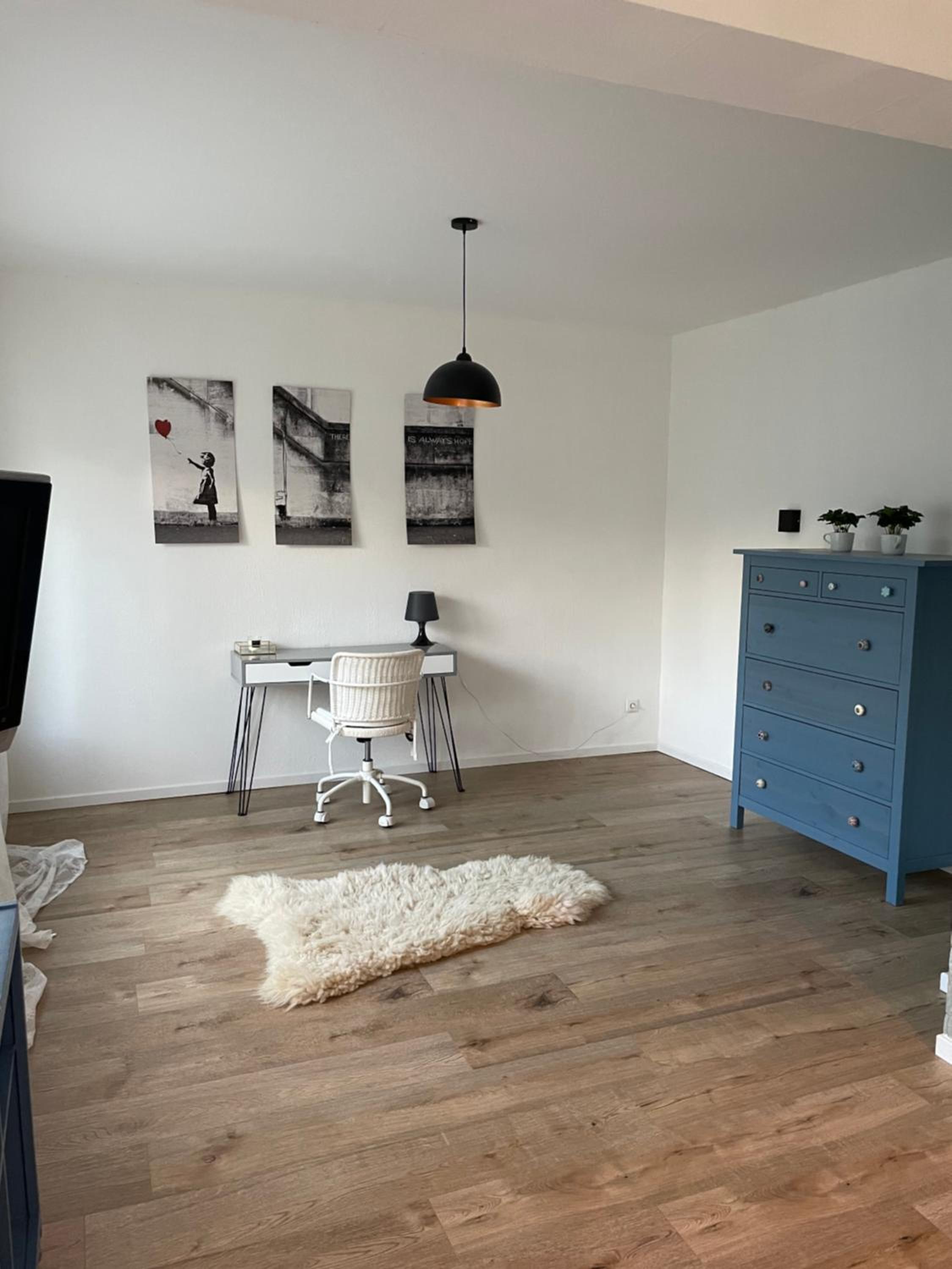 One-Bedroom Apartment photo 1