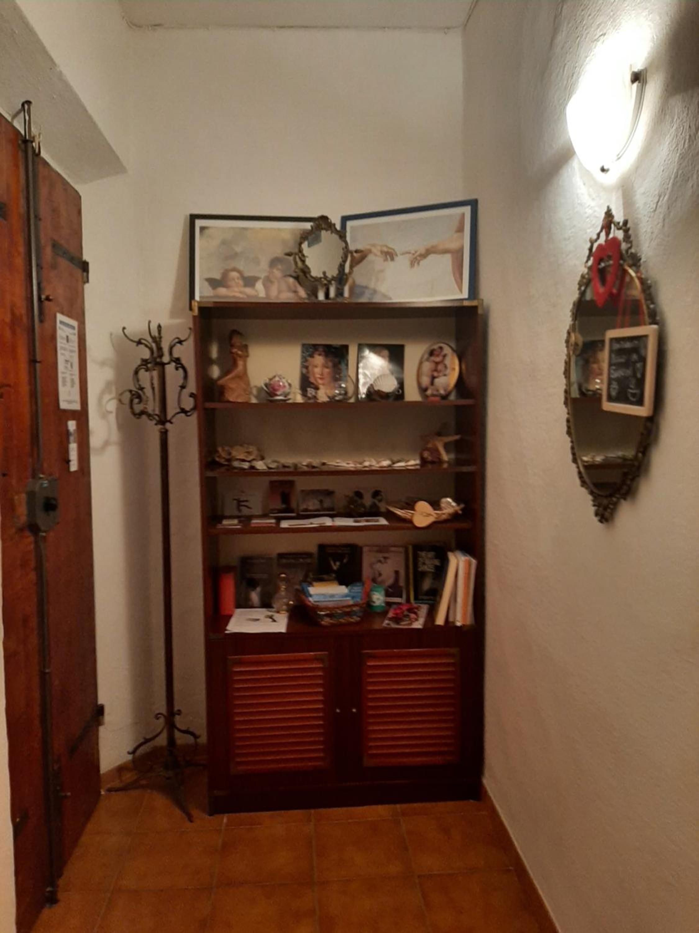 One-Bedroom Apartment - Photo 29