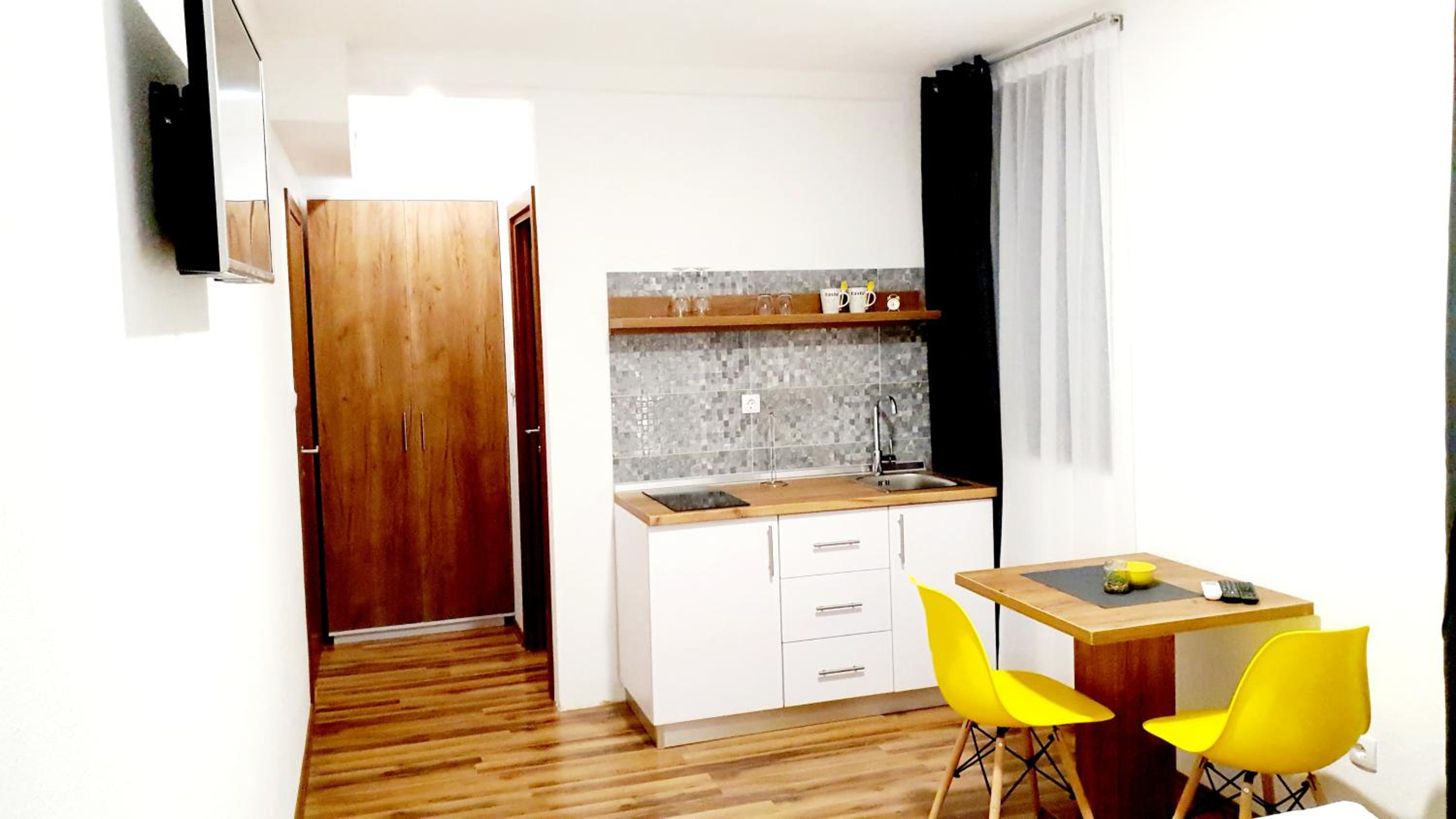 Studio Apartment photo 1