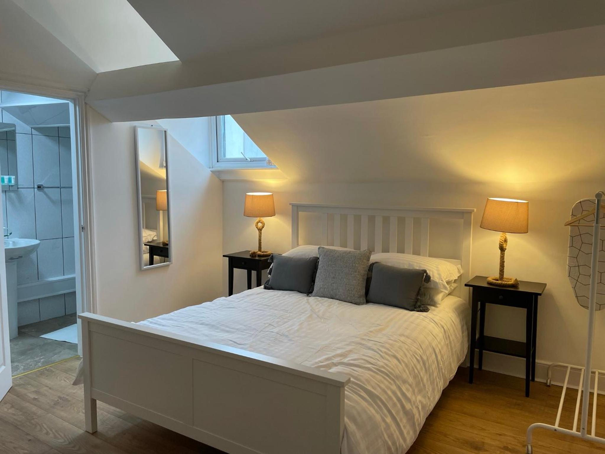 Deluxe Double Room - Photo 1