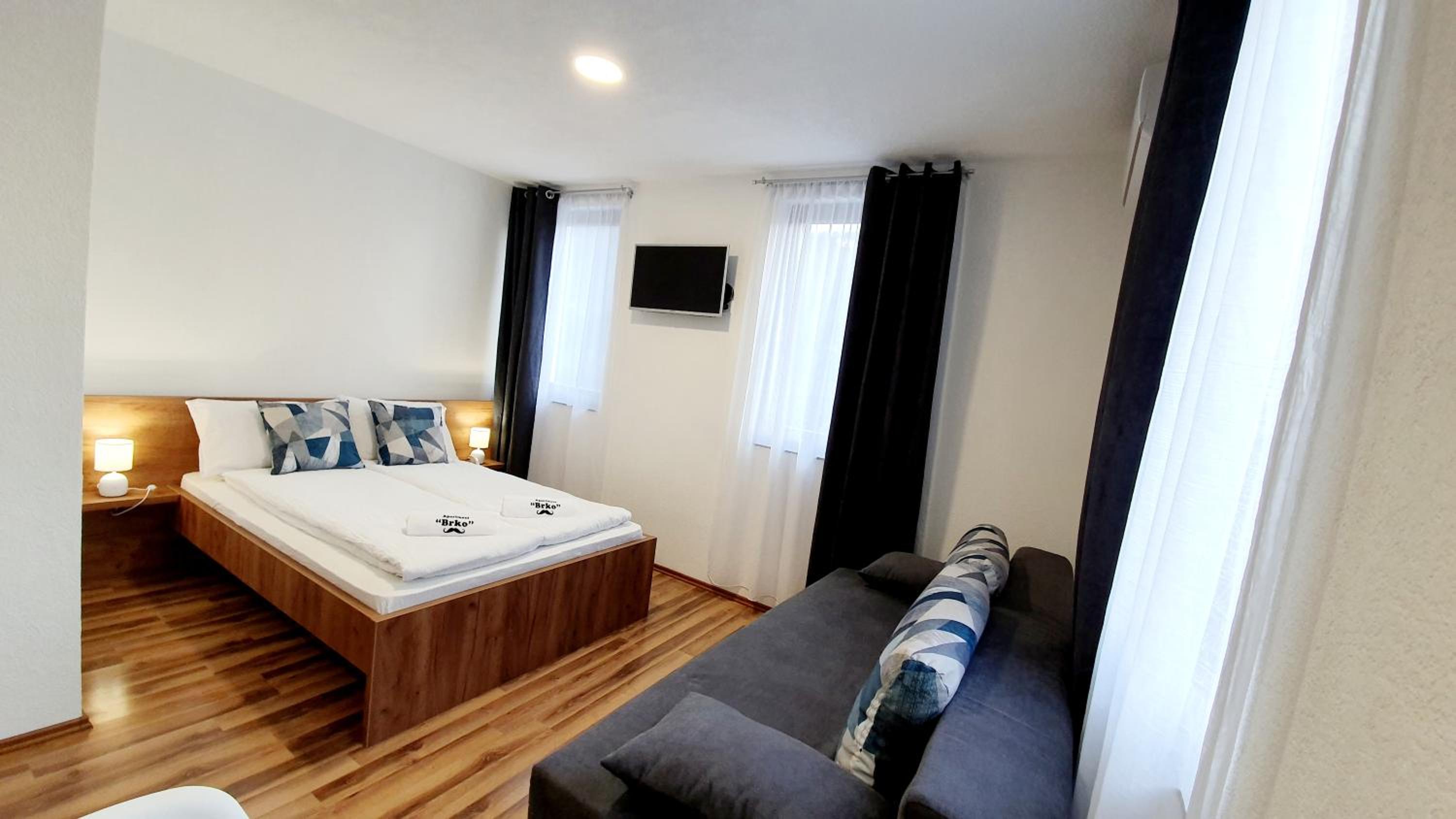 Studio Apartment photo 2