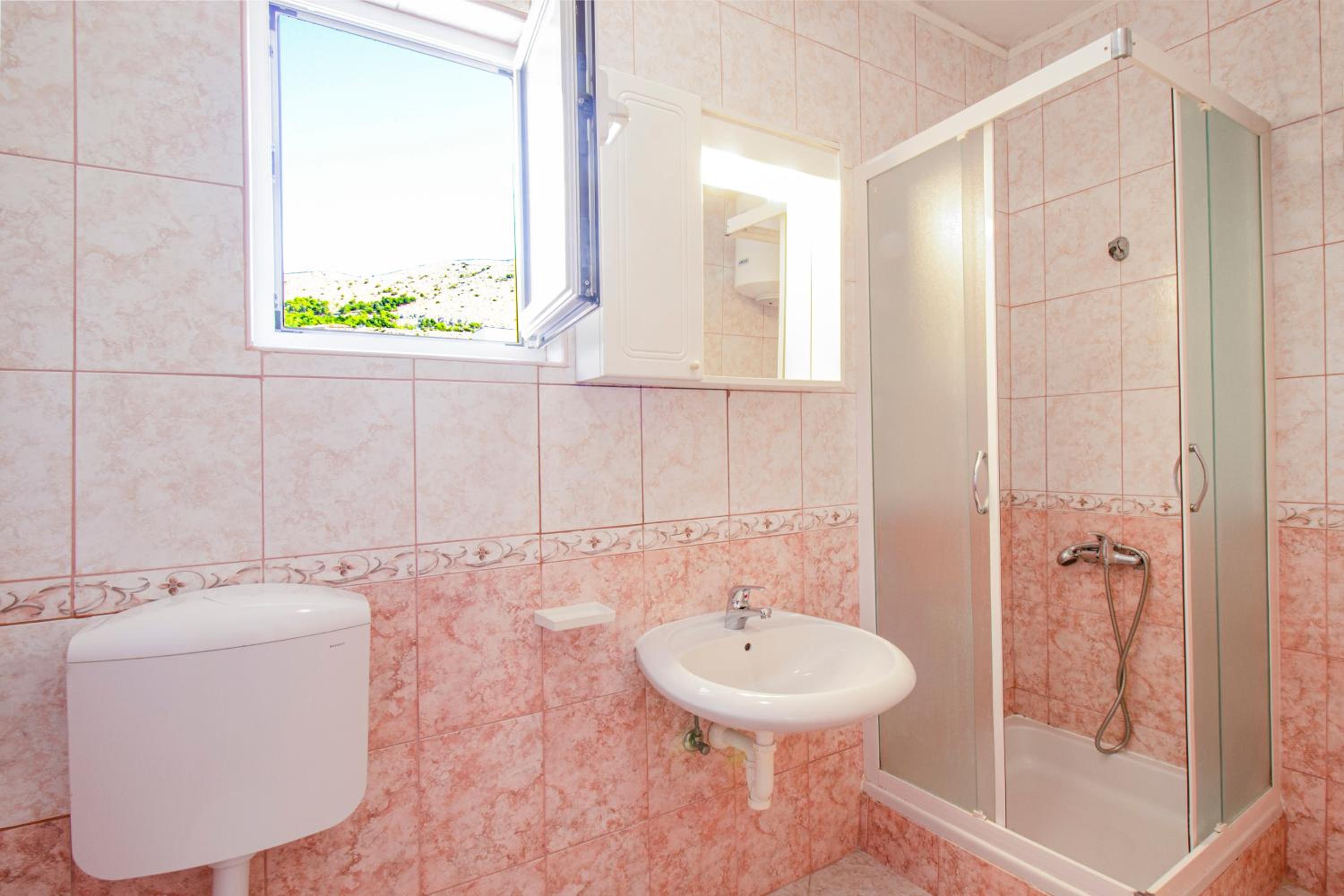 Apartment 6 with Sea View photo 3