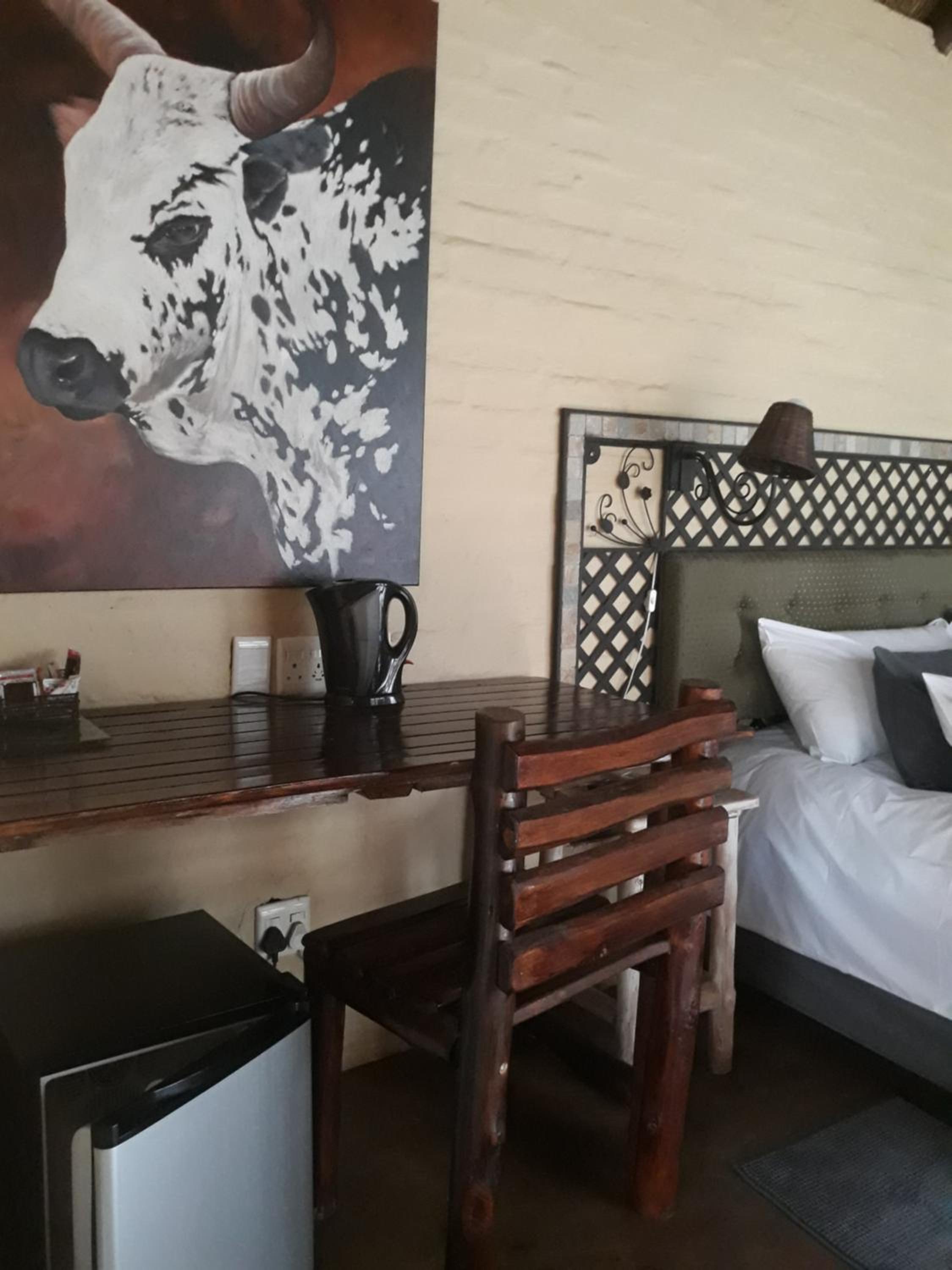 Deluxe King Room - Photo 23