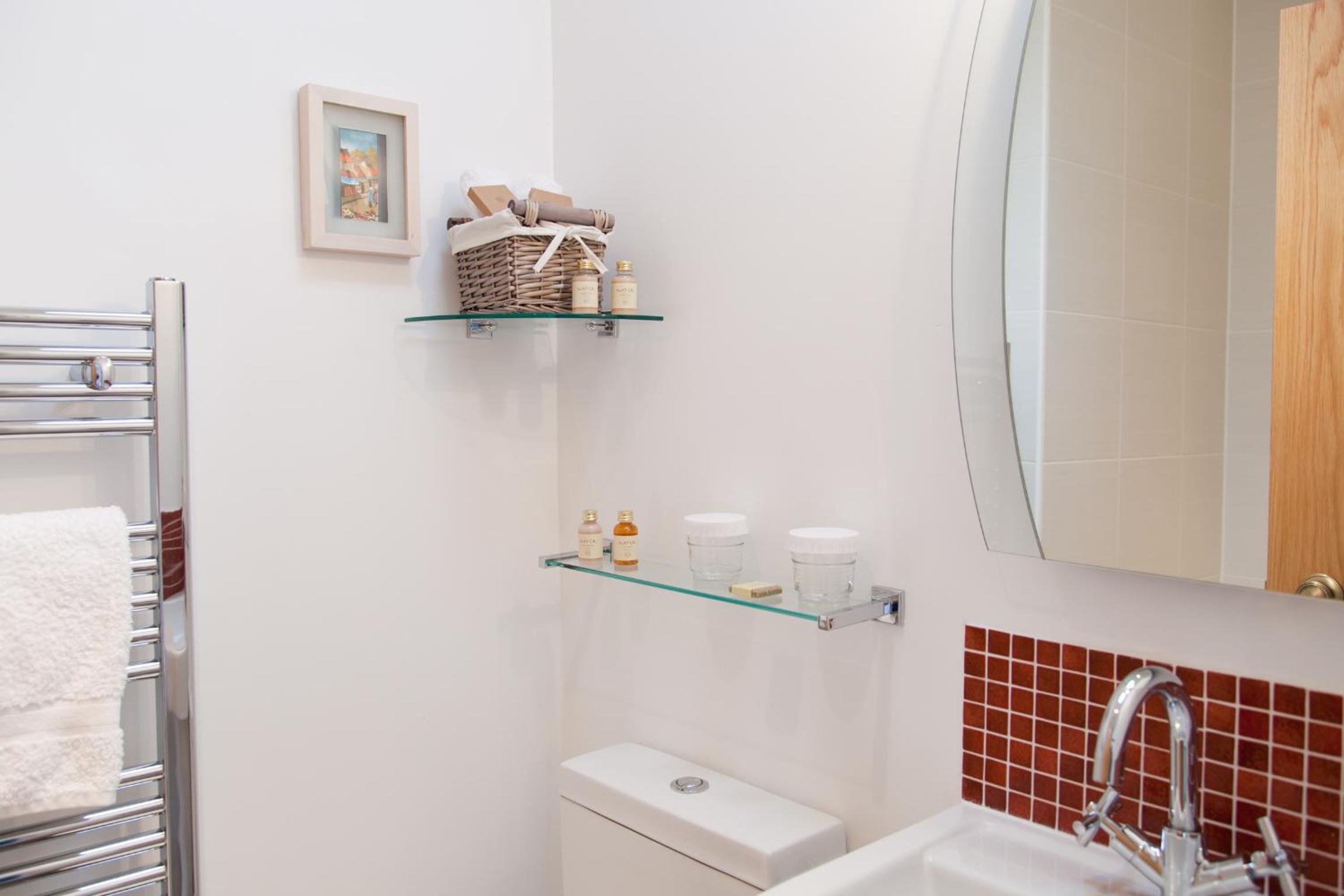 Deluxe Double Room with Shower photo 2