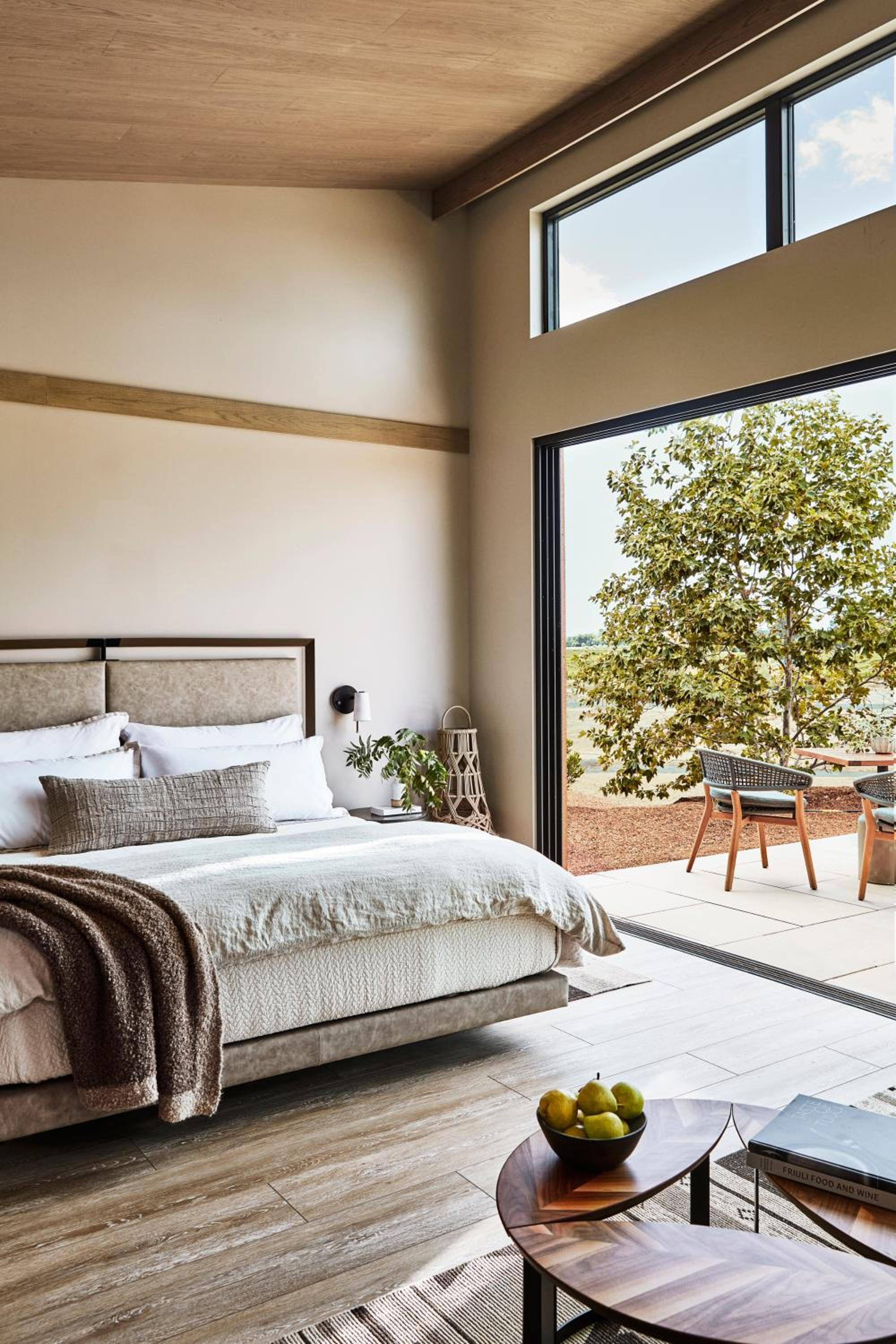 Standard King Room - Photo 1