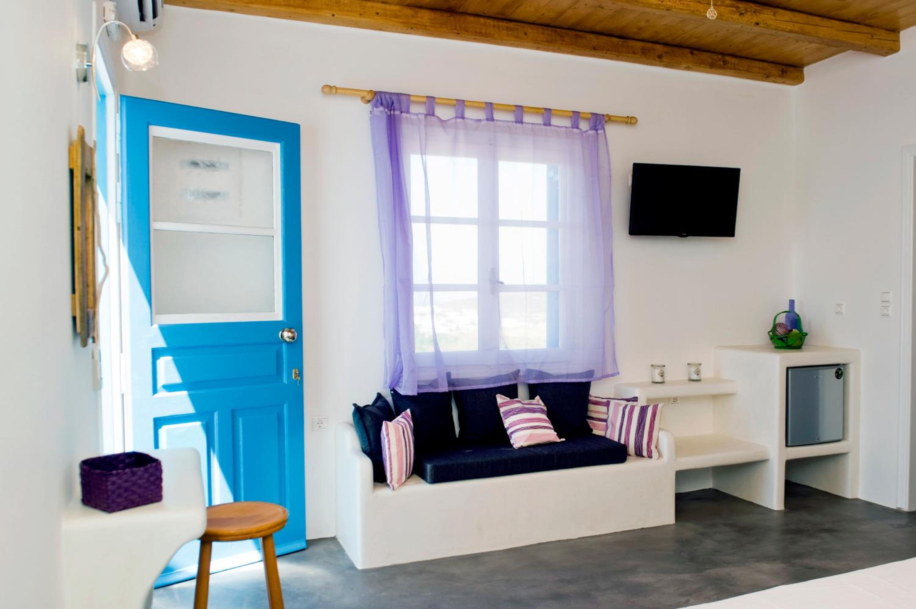 Double Room - Photo 8