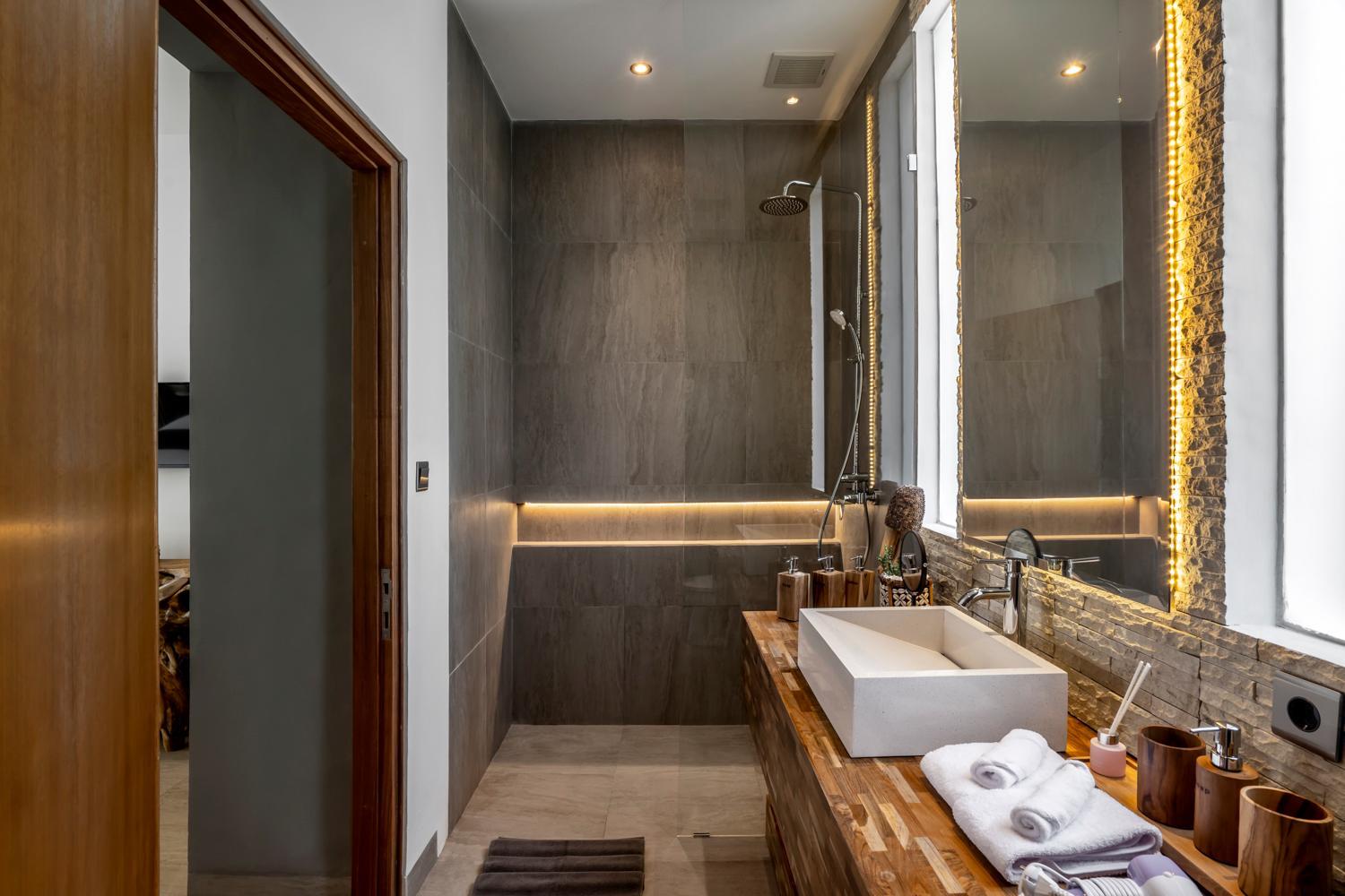 Two-Bedroom Villa - Photo 25