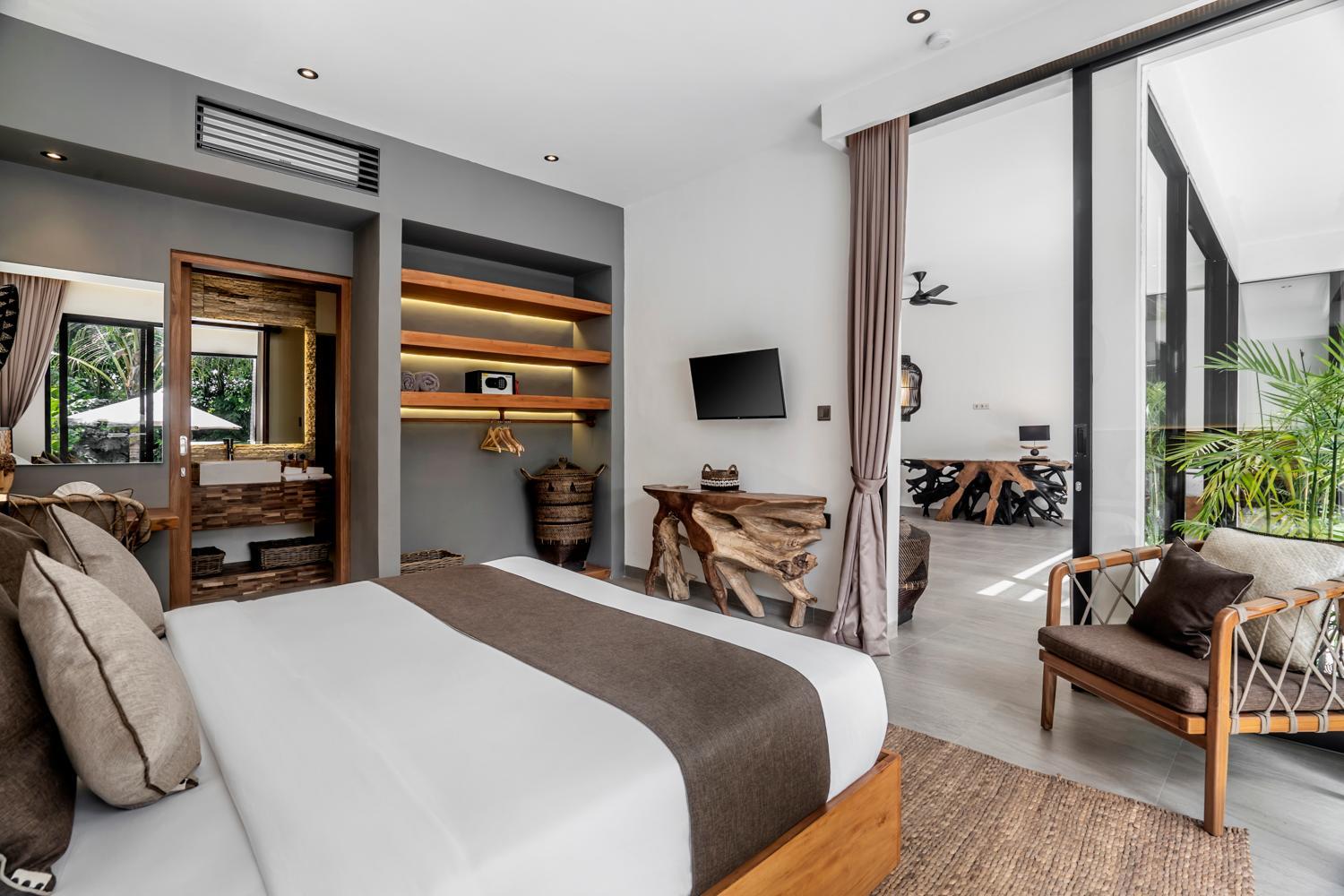 Two-Bedroom Villa - Photo 20
